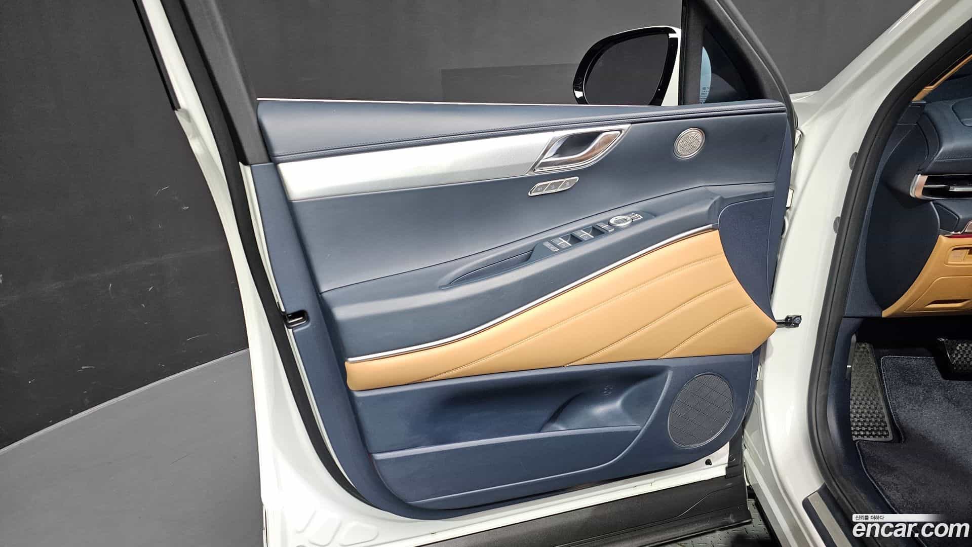 GV80 Genesis 2023.3-INNER-034