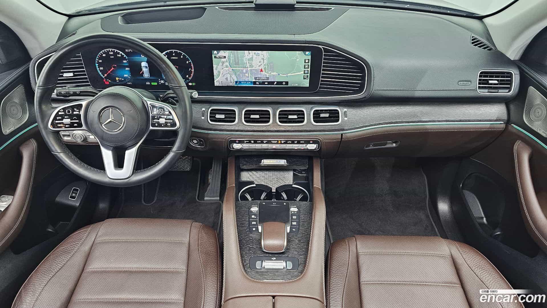GLE-Class Mercedes-Benz 2023.3-INNER-007