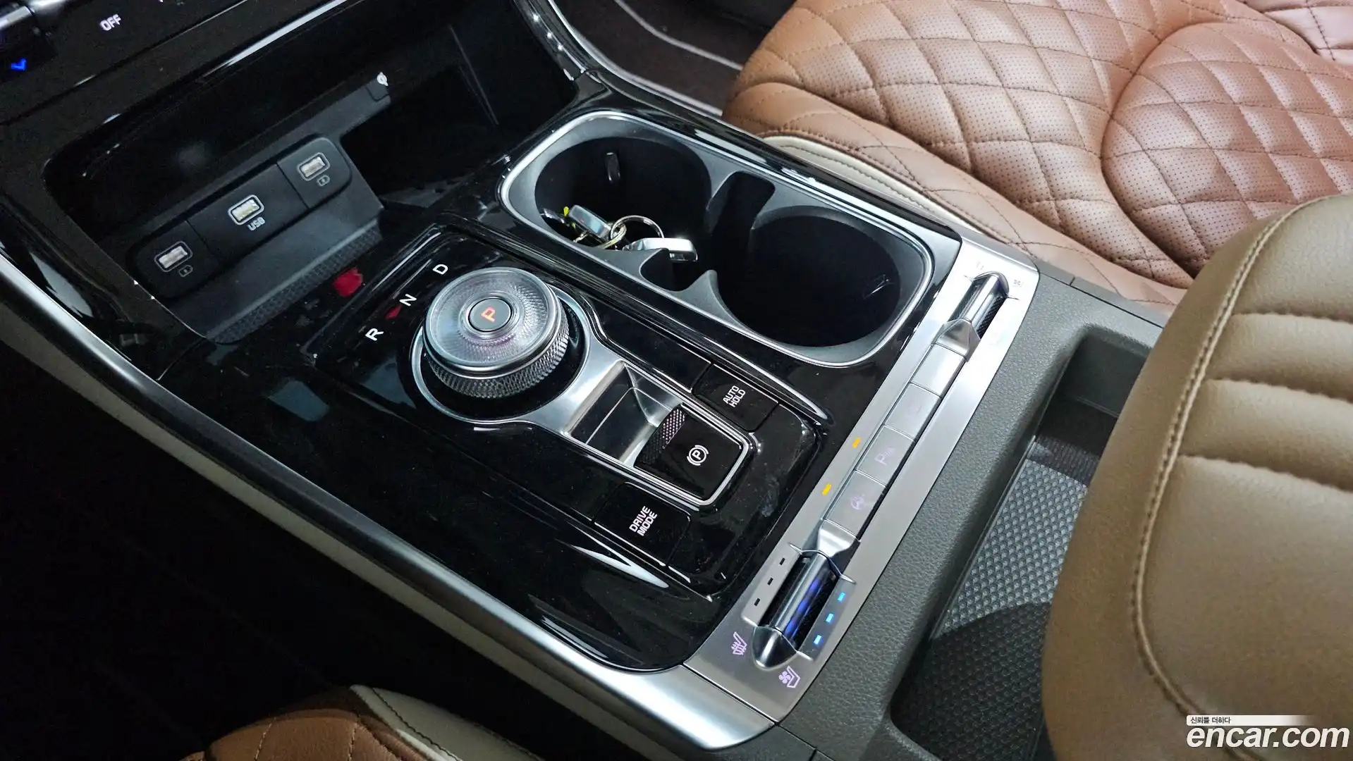 Canival Kia 2023.2-INNER-009