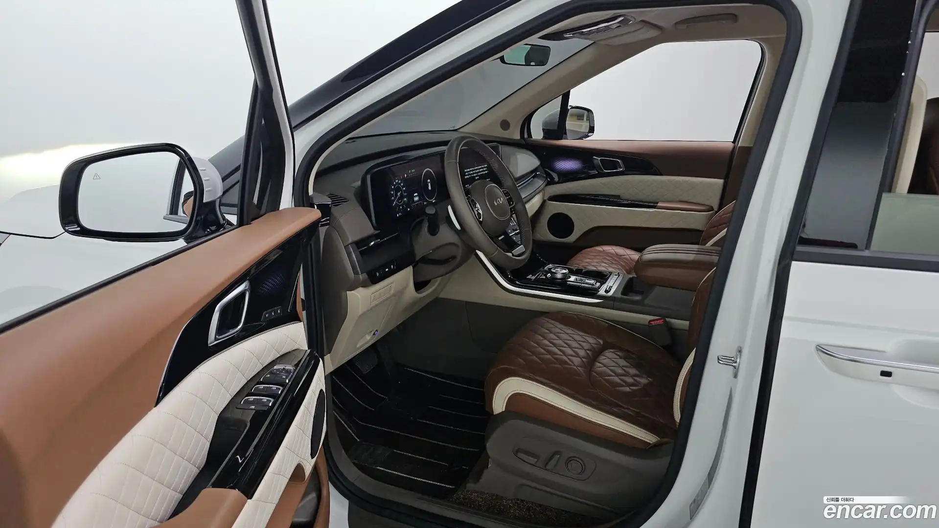Canival Kia 2023.2-INNER-010