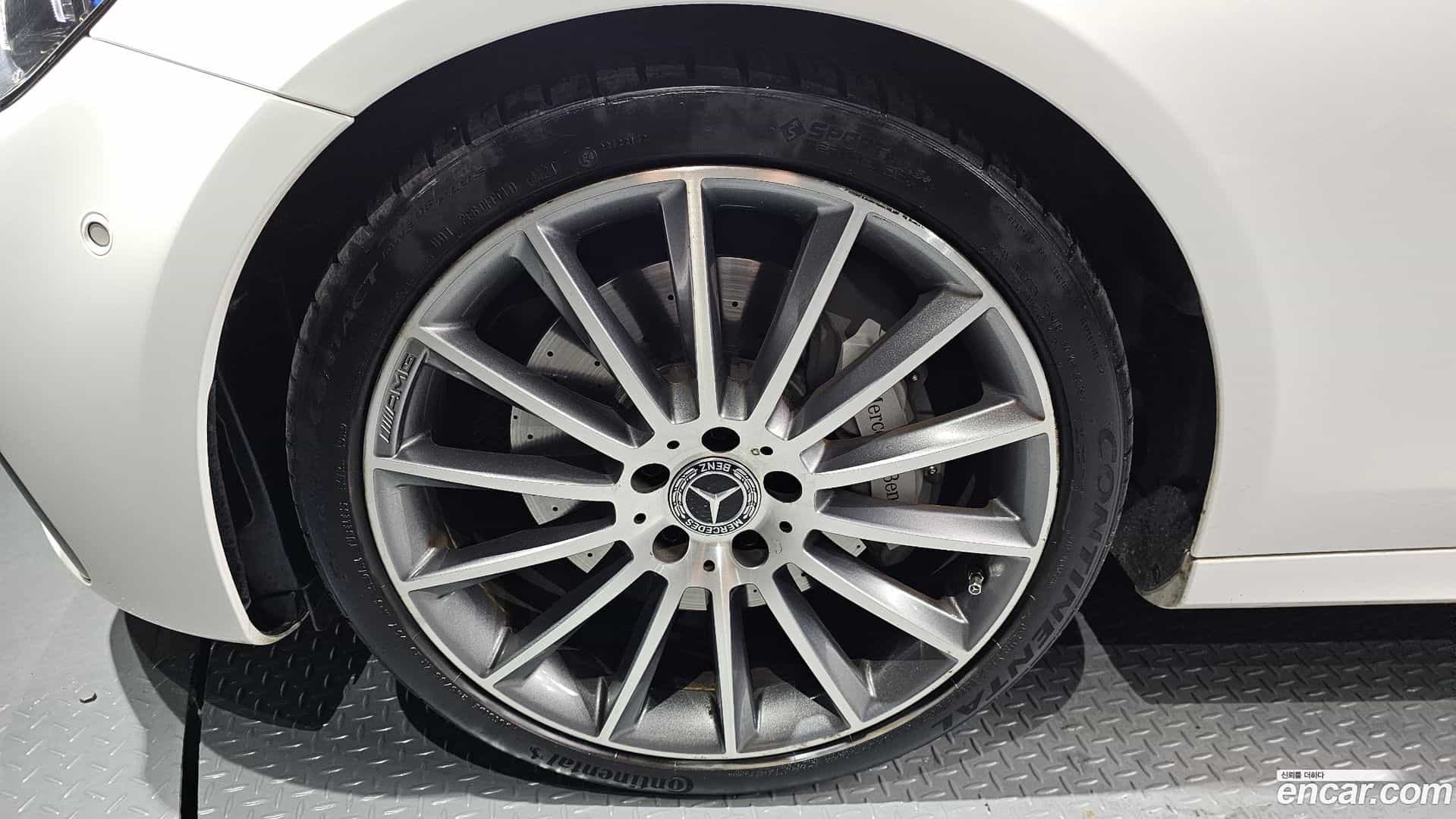 E-Class Mercedes-Benz 2022.11-OUTER-005