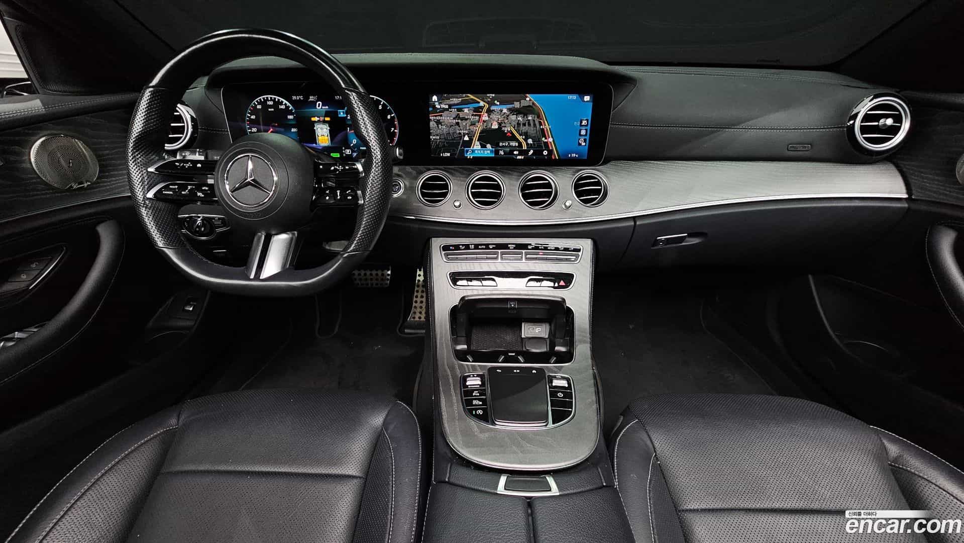 E-Class Mercedes-Benz 2022.11-INNER-007