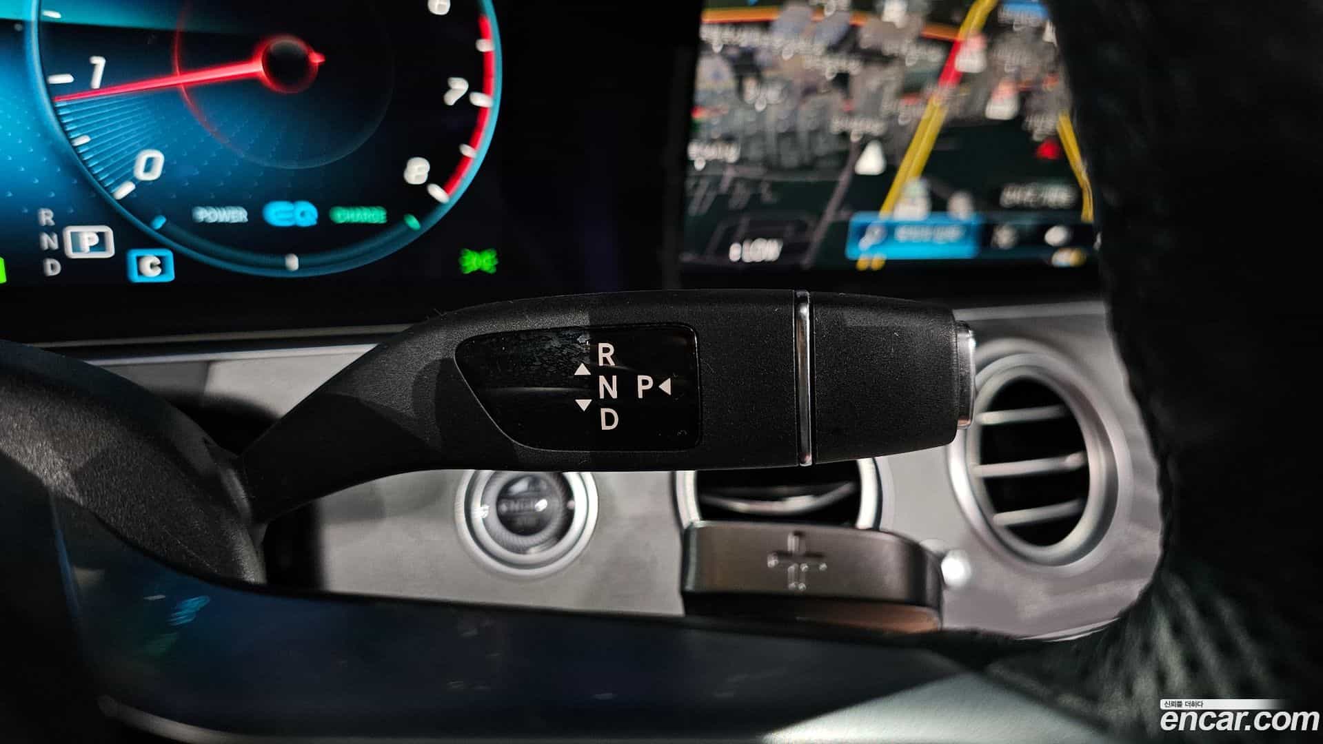 E-Class Mercedes-Benz 2022.11-INNER-009