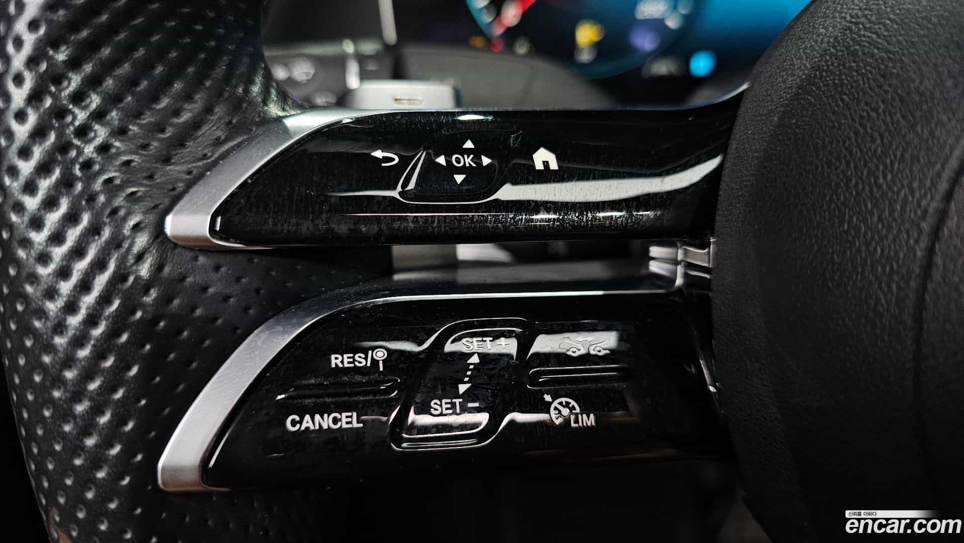 E-Class Mercedes-Benz 2022.11-OPTION-020