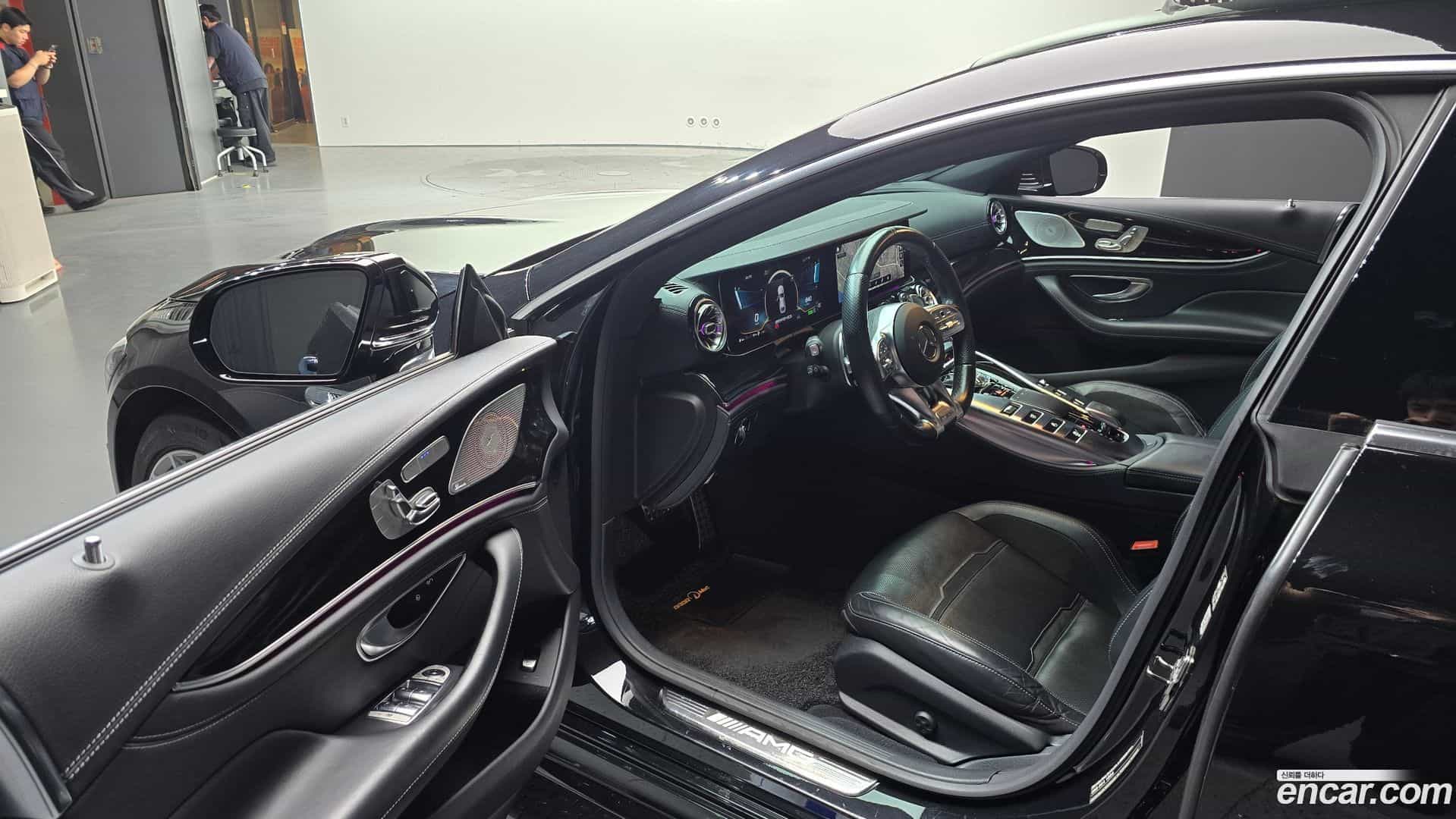 AMG GT Mercedes-Benz 2021.10-INNER-010