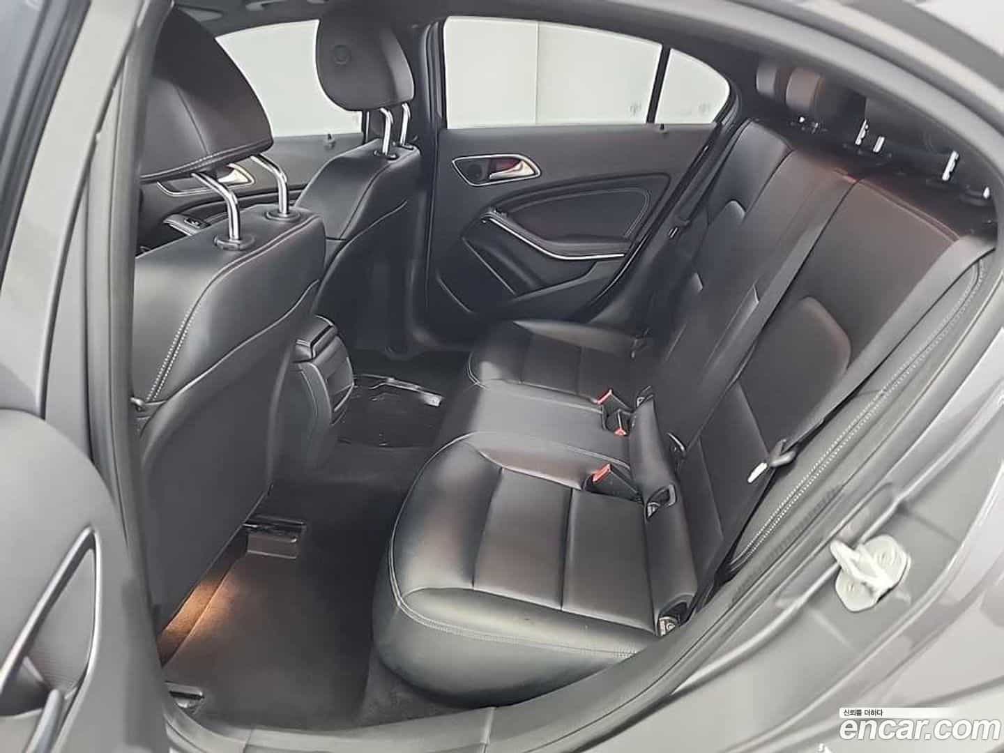 A-Class Mercedes-Benz 2016.4-OPTION-016