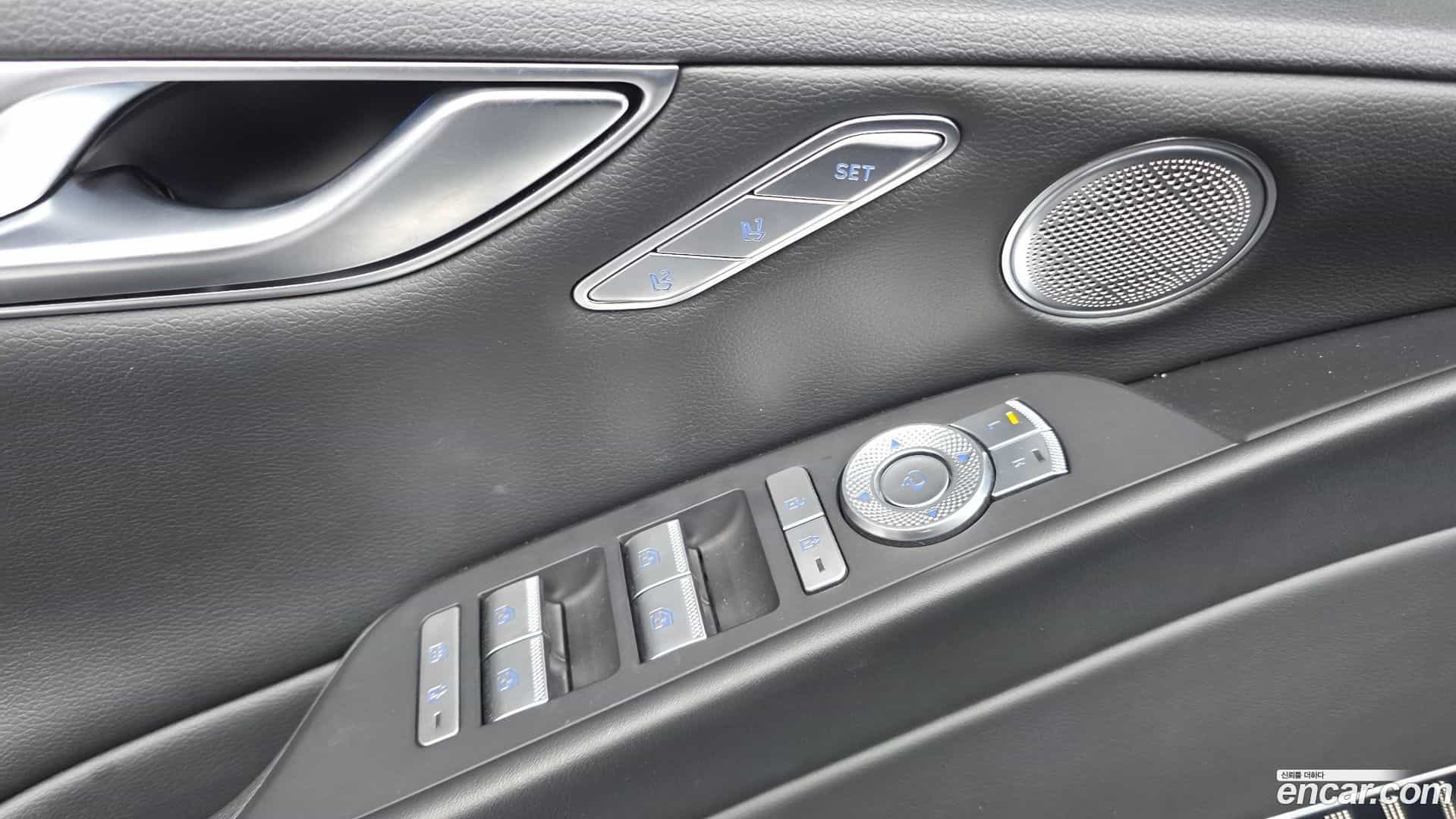 G80 Genesis 2022.1-OPTION-046