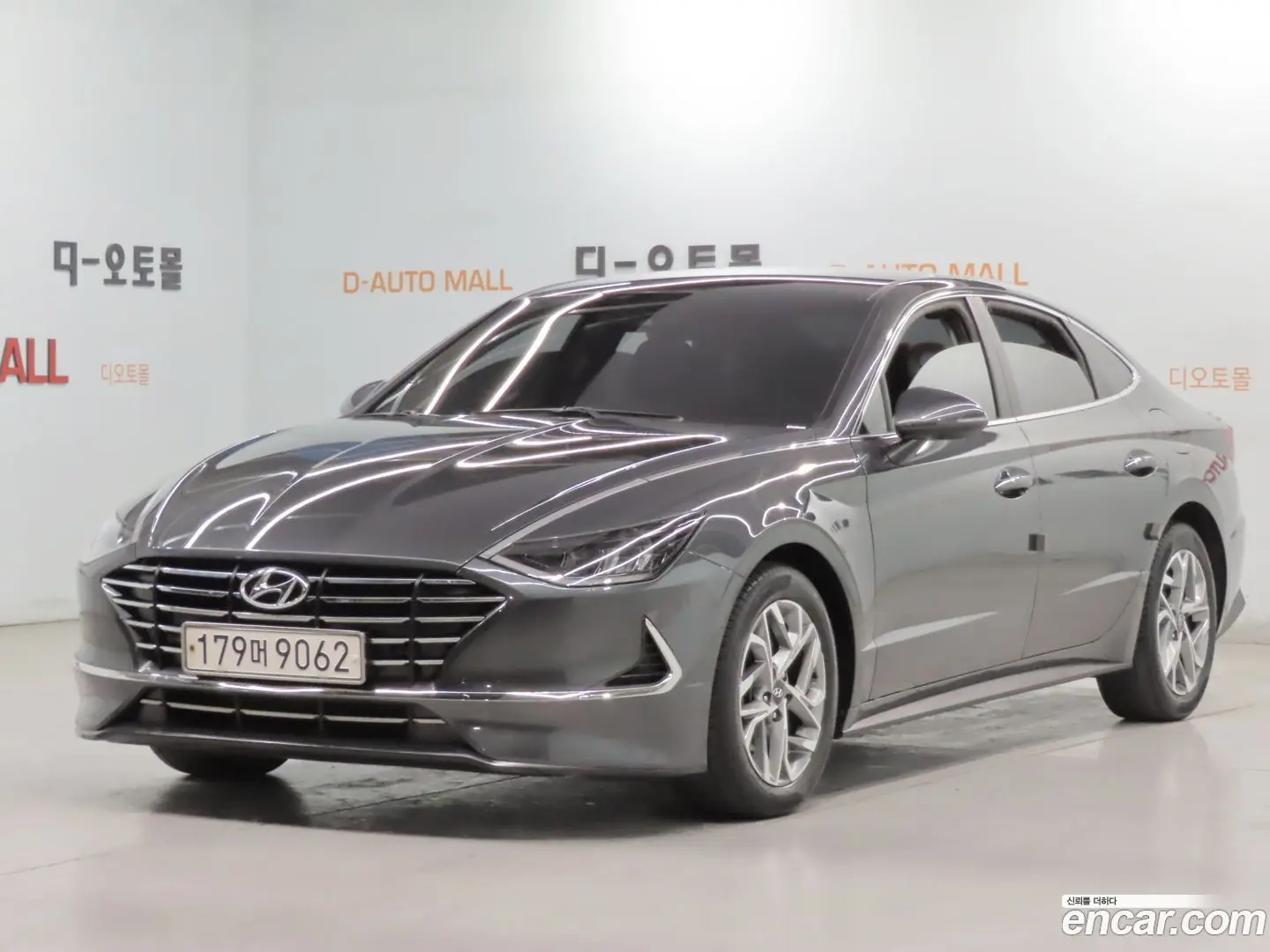Main__Slider__Photo:Sonata Hyundai 2019.11-0