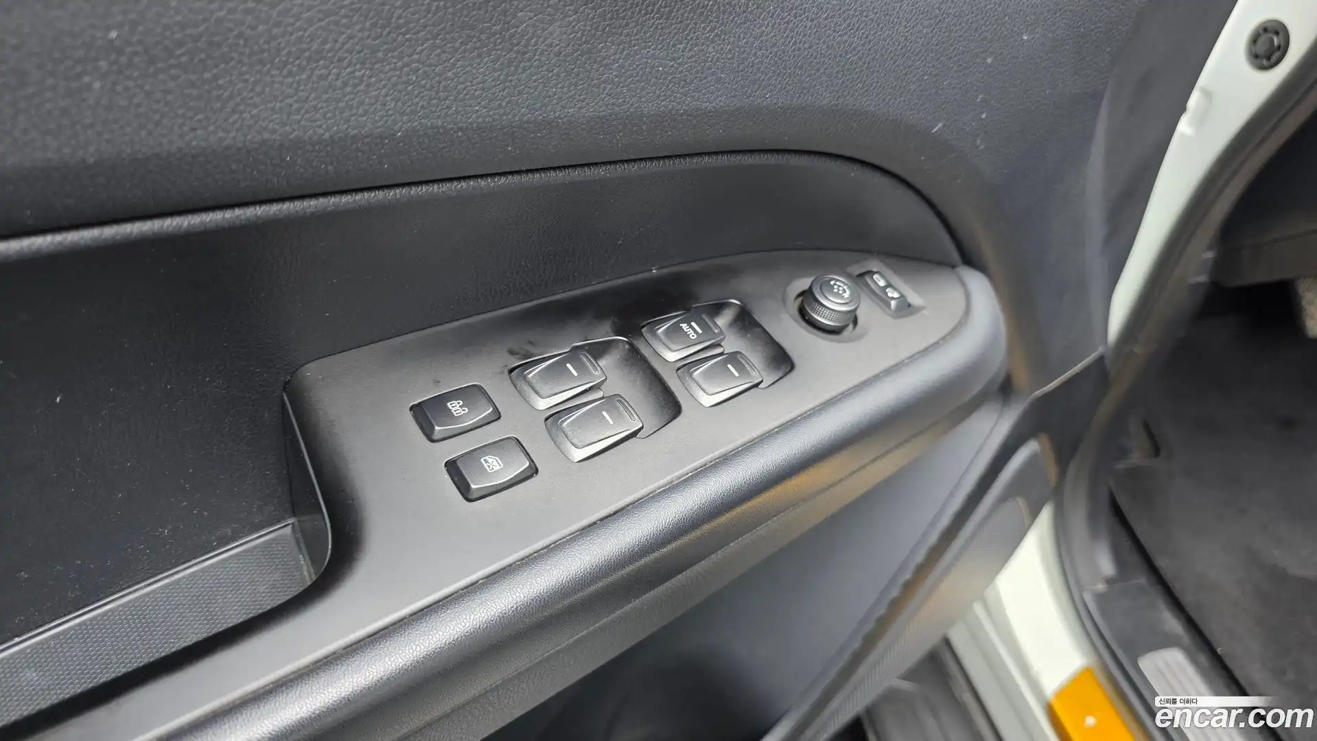 Rexton KG Mobility 2019.3-OPTION-021