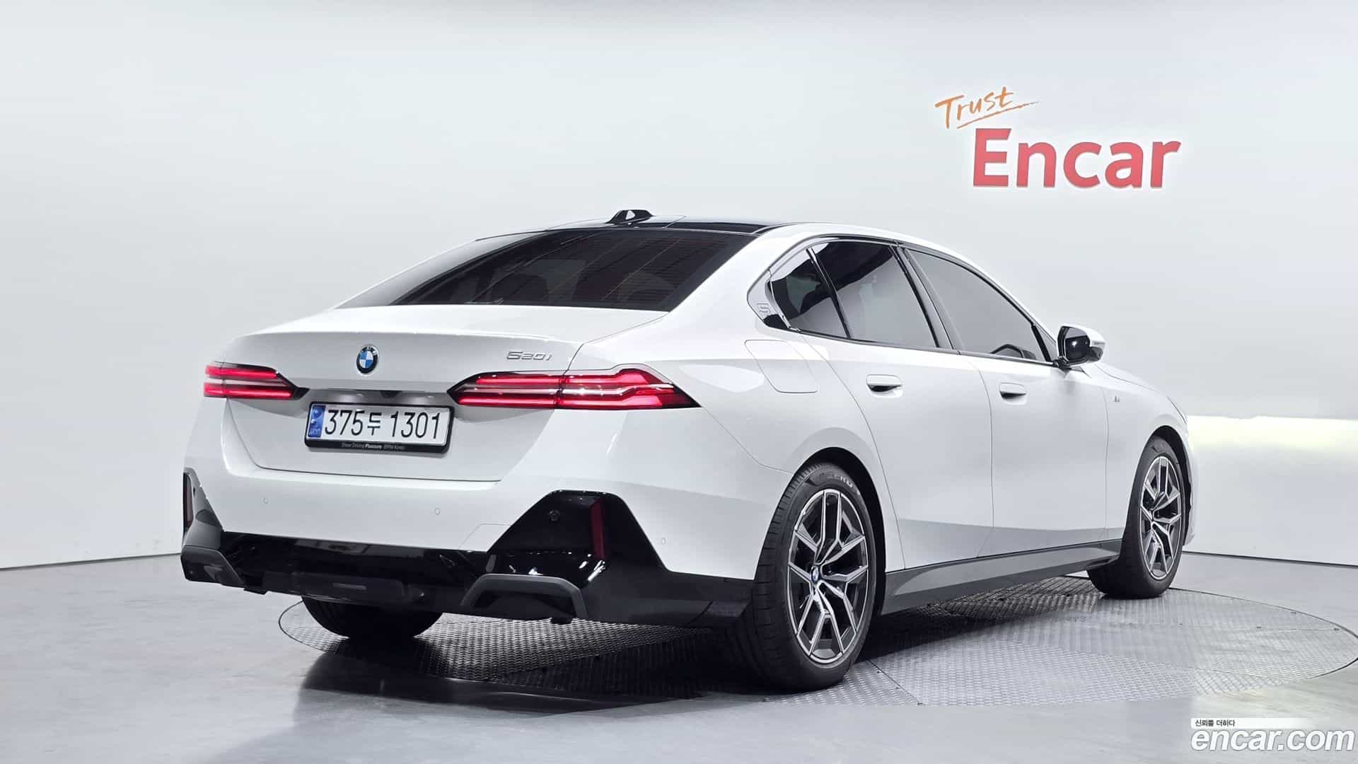 5-Series BMW 2023.11-OUTER-002