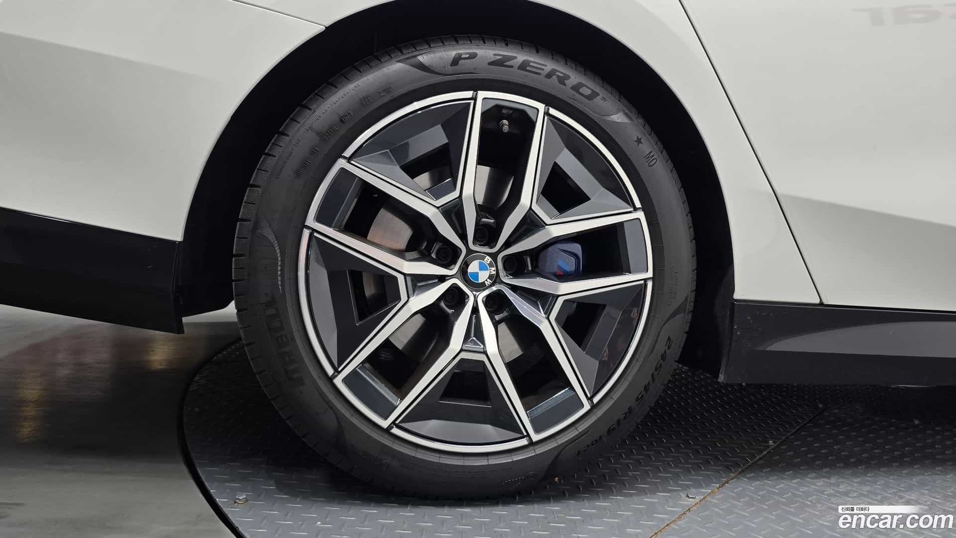 5-Series BMW 2023.11-OUTER-005