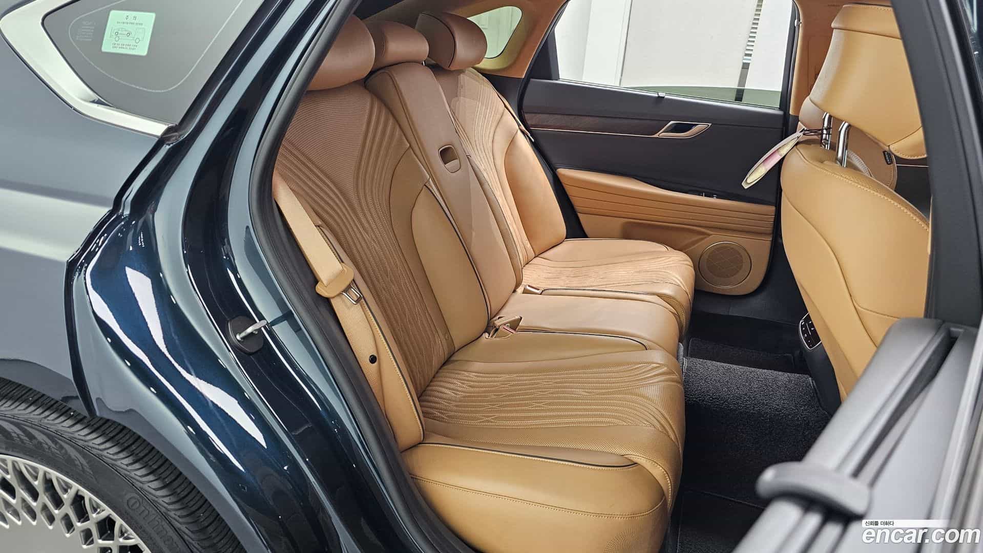 G80 Genesis 2022.0-OPTION-015