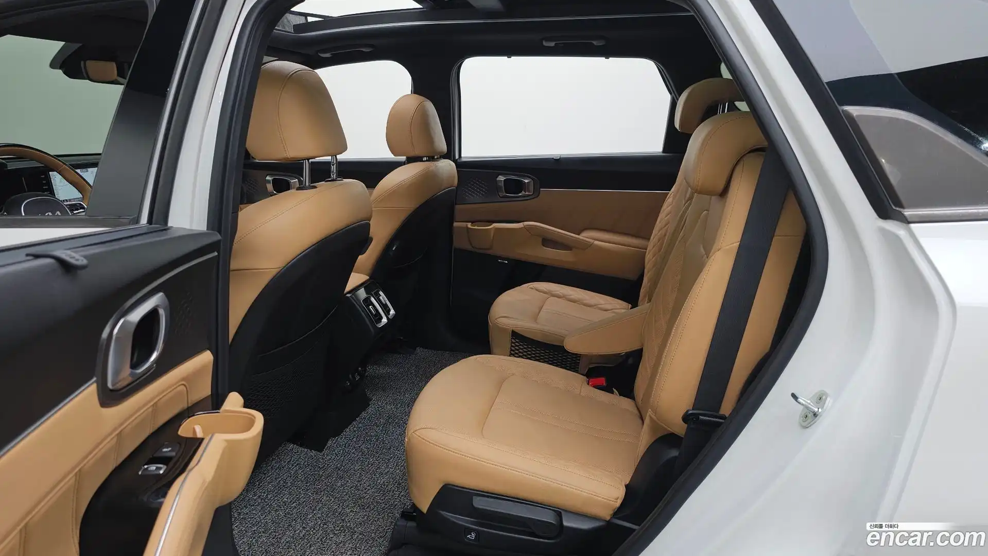 Sorento Kia 2022.6-INNER-036