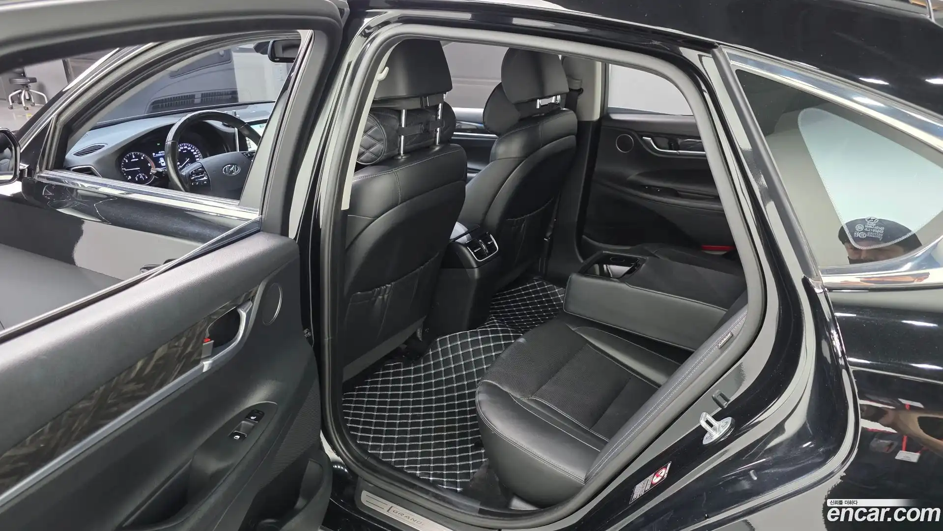 Grandeur Hyundai 2016.11-OPTION-015