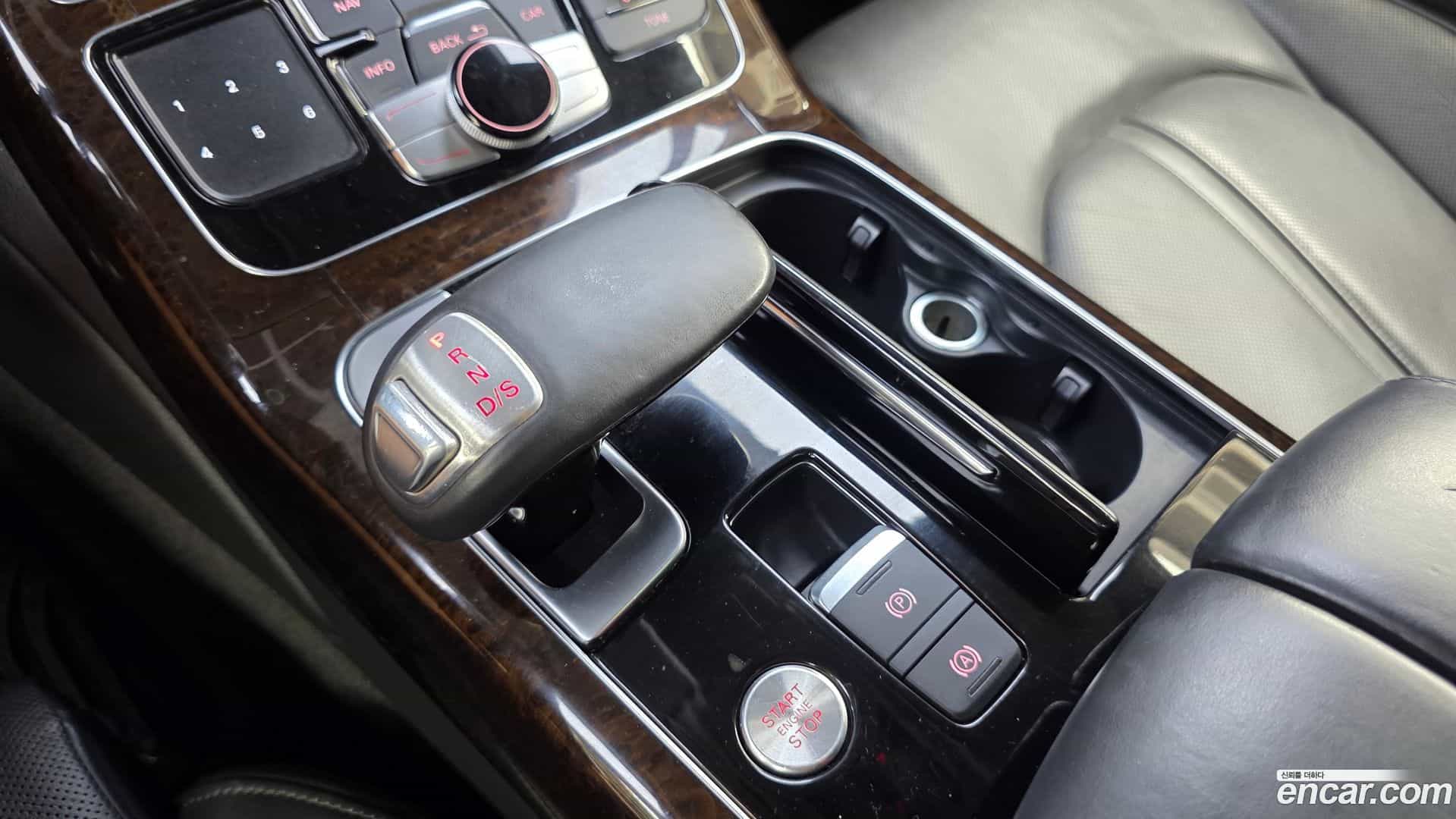 A8 Audi 2015.0-INNER-009