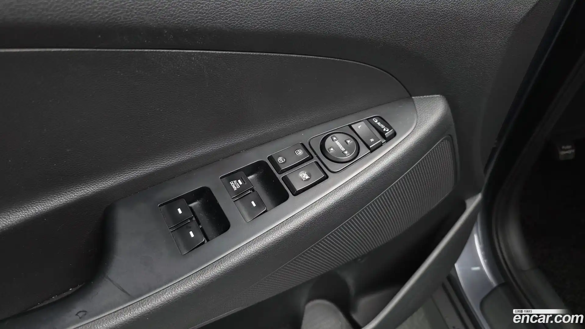 Tucson Hyundai 2017.10-OPTION-023
