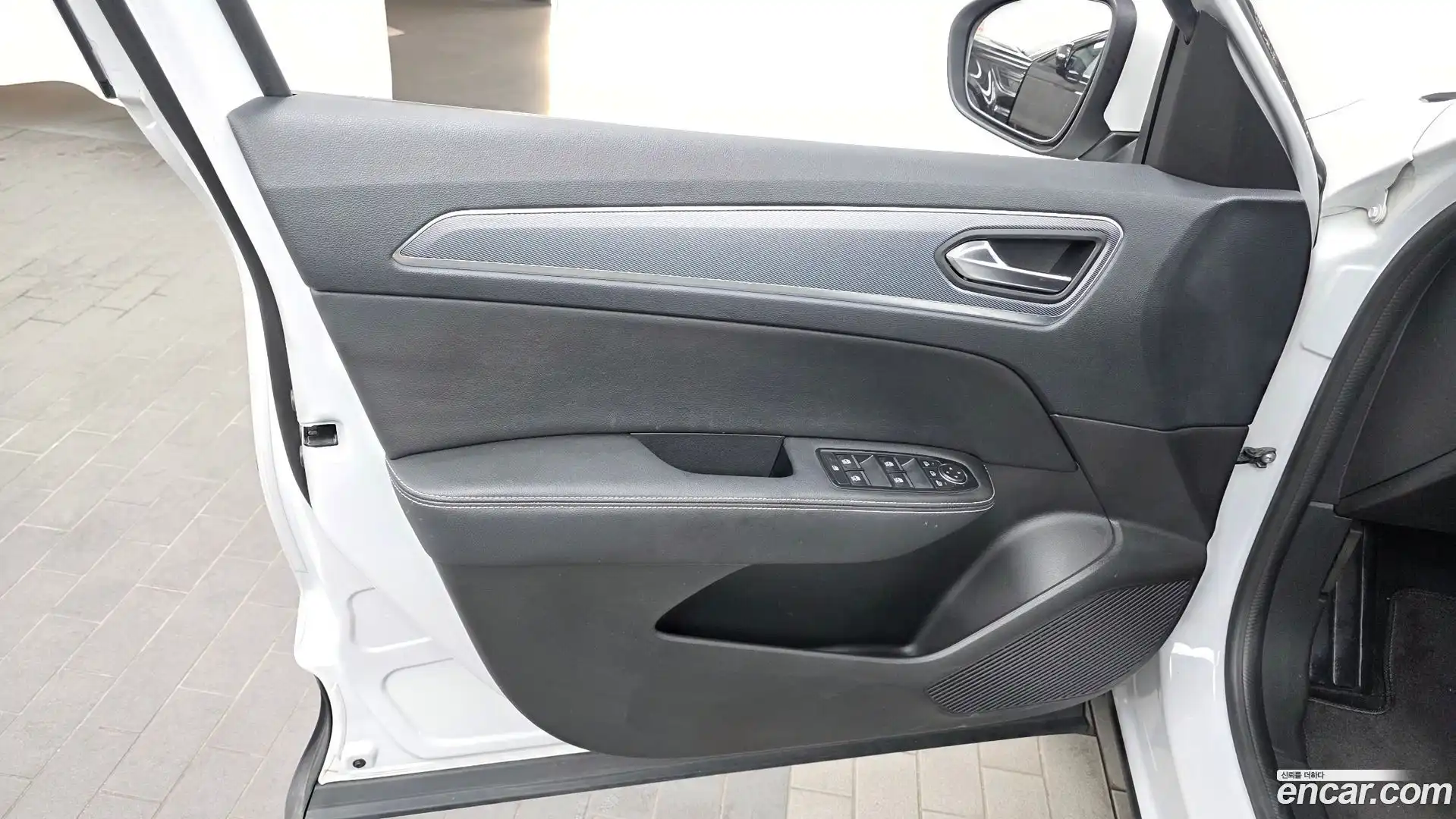 XM3 Renault Korea 2021.10-INNER-034