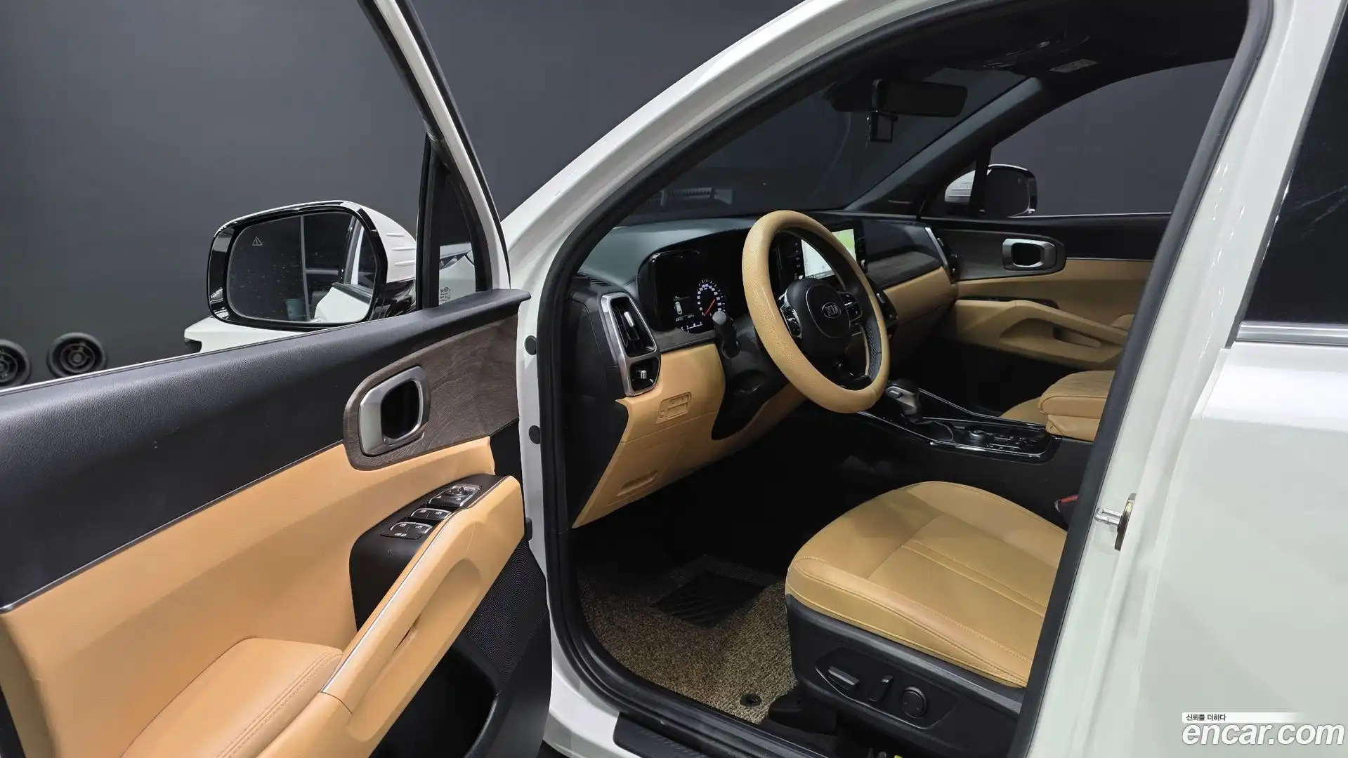 Sorento Kia 2021.4-INNER-010