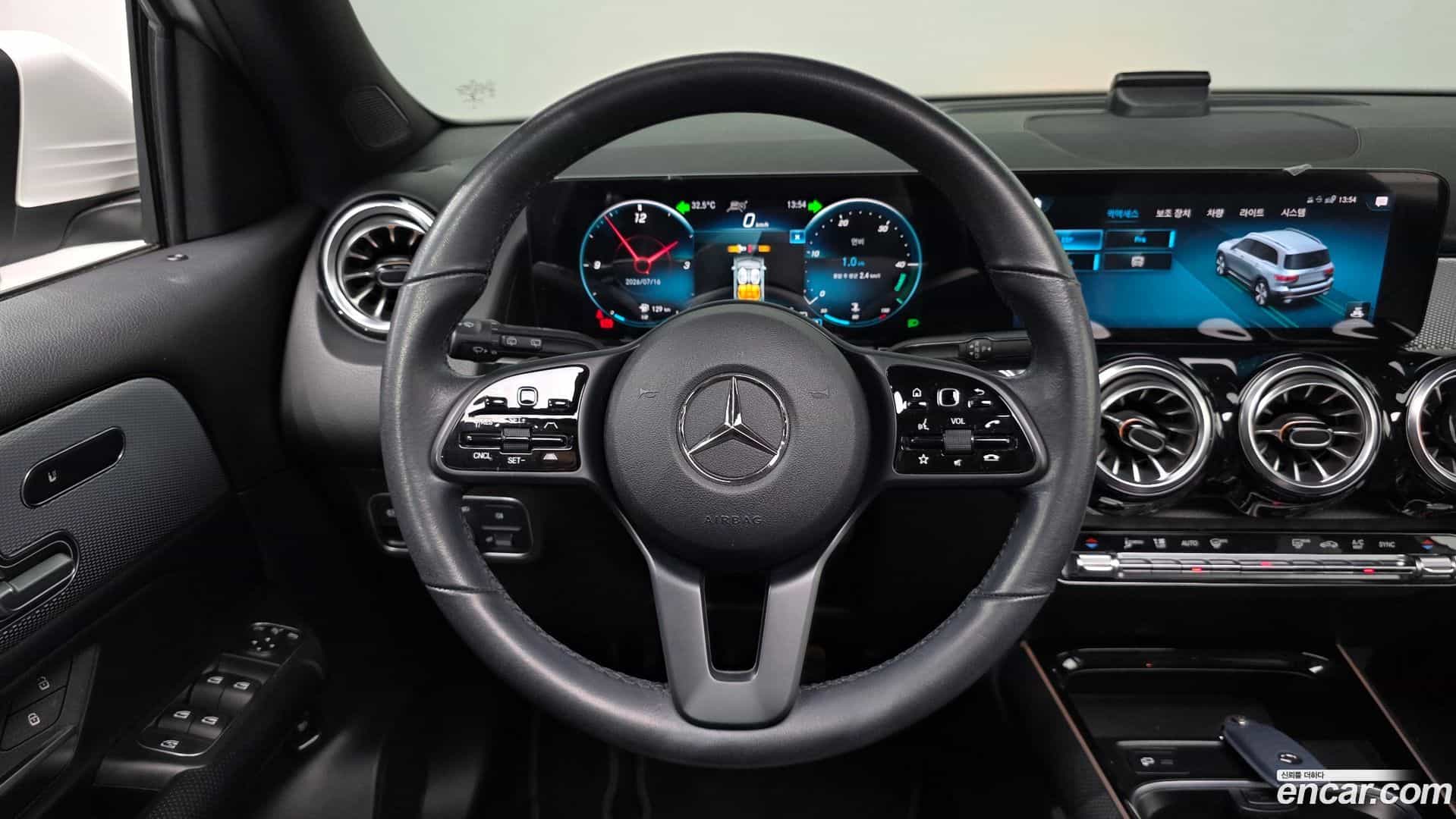 GLB-Class Mercedes-Benz 2021.8-OPTION-017