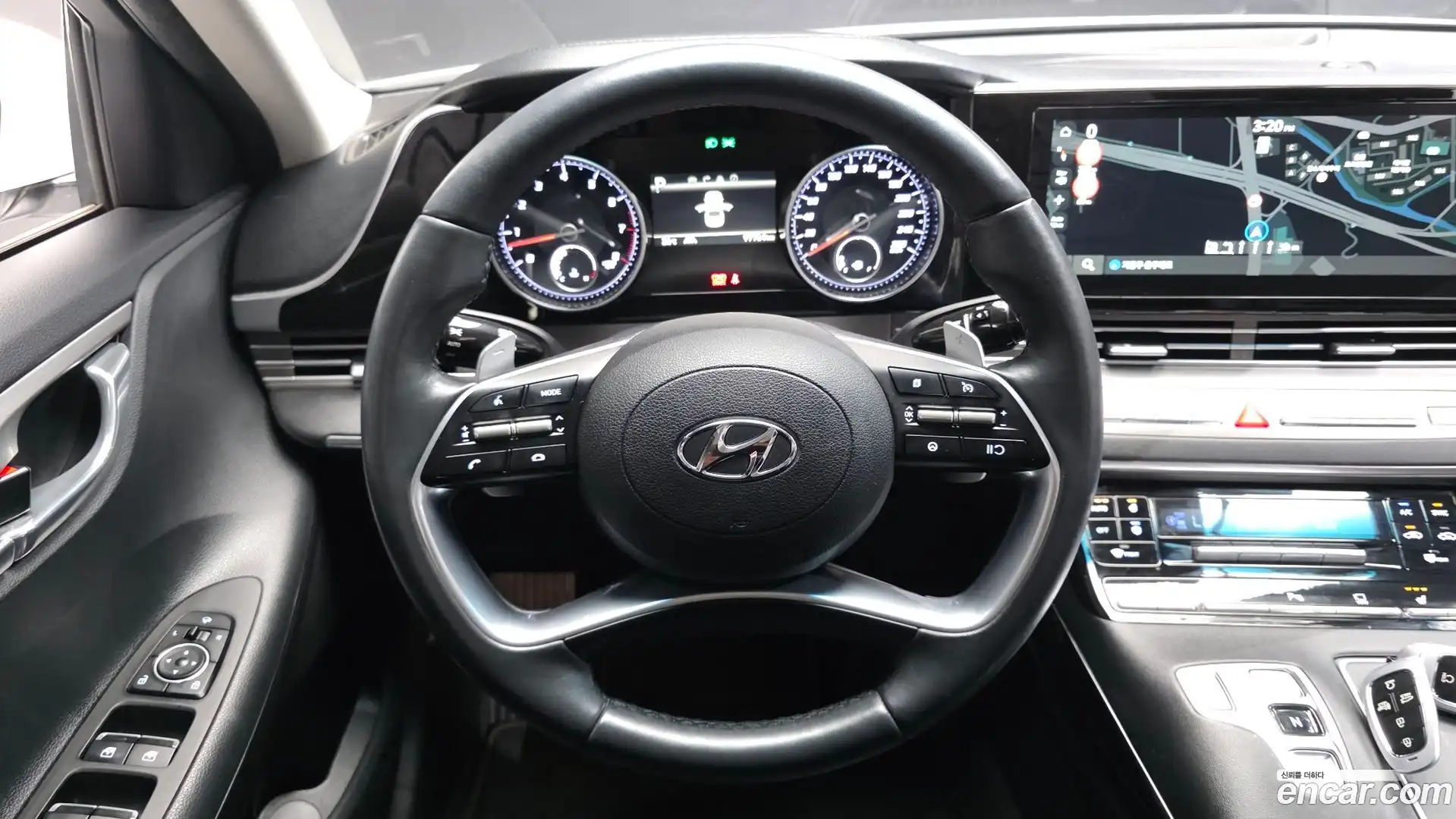 Grandeur Hyundai 2022.8-OPTION-017