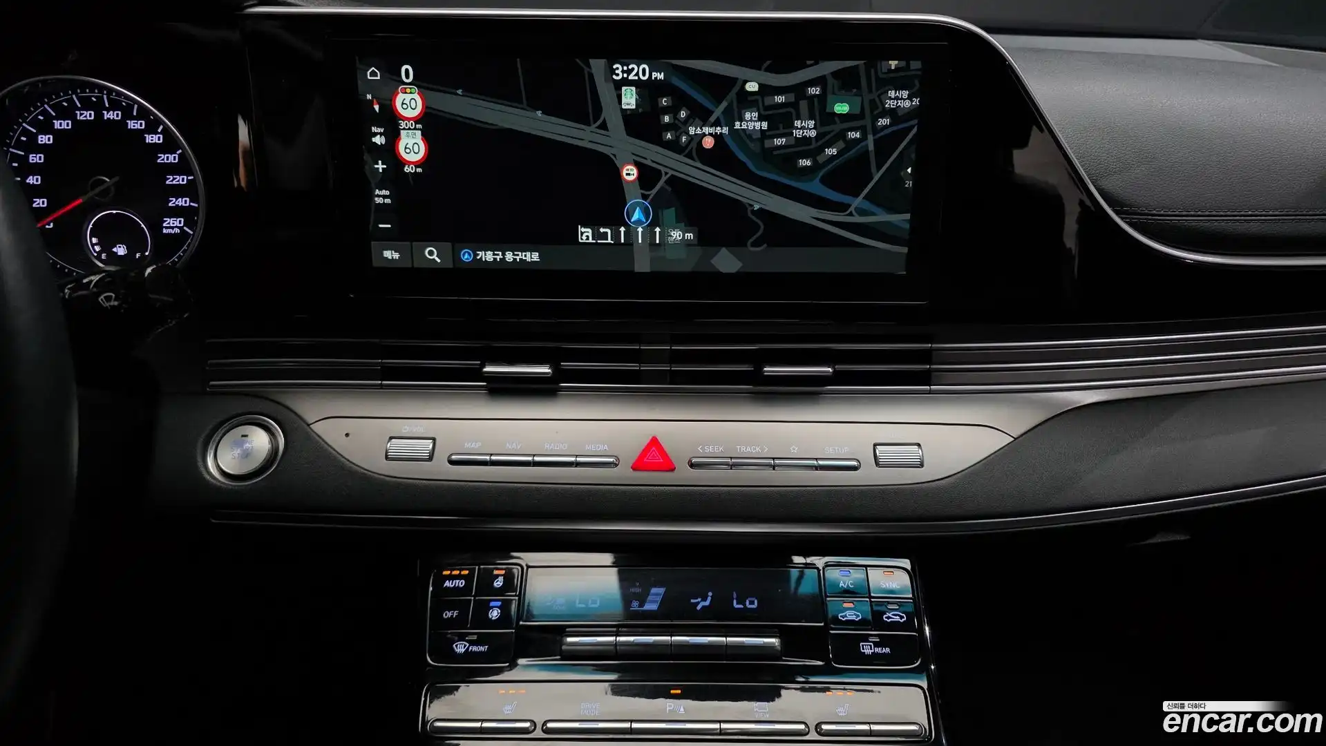 Grandeur Hyundai 2022.8-OPTION-019