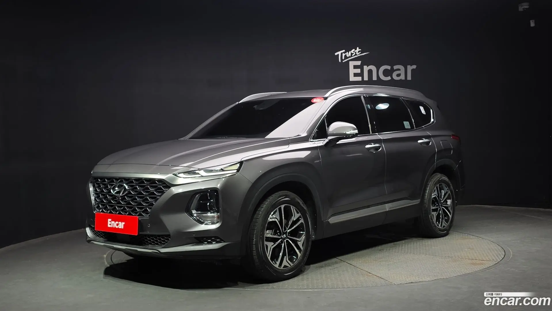 Main__Slider__Photo:Santafe Hyundai 2018.11-0