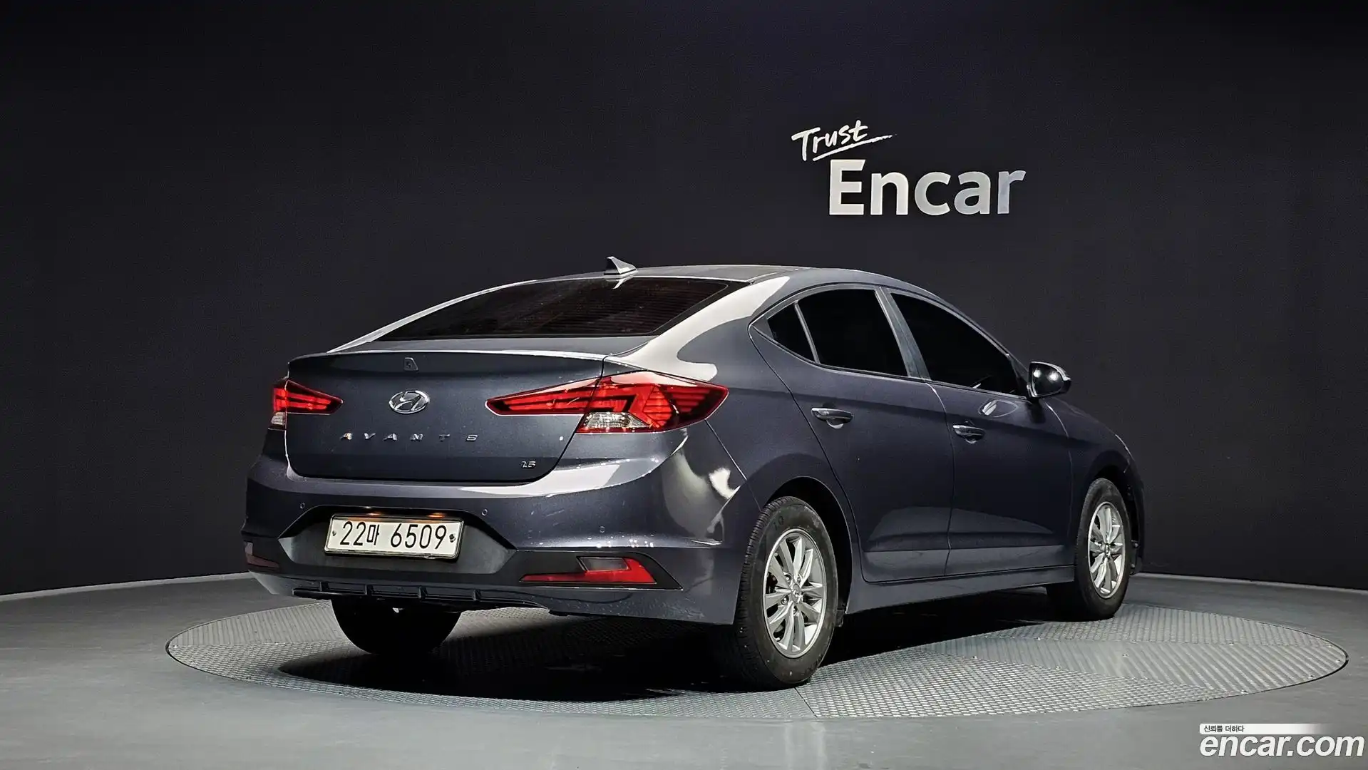 AVANTE Hyundai 2019.1-OUTER-002