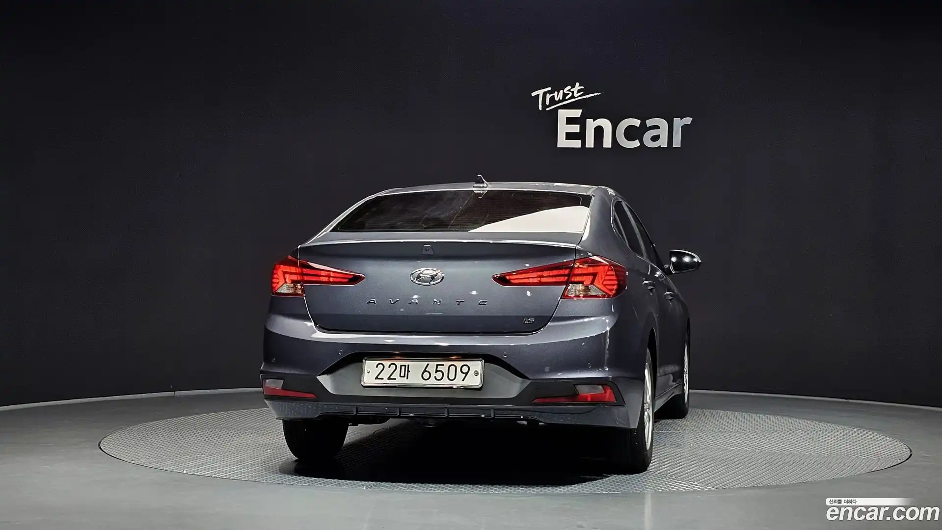 AVANTE Hyundai 2019.1-OUTER-004