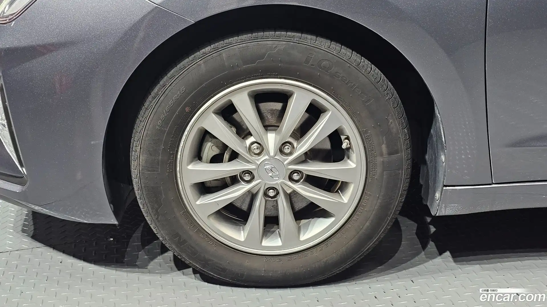 AVANTE Hyundai 2019.1-OUTER-005