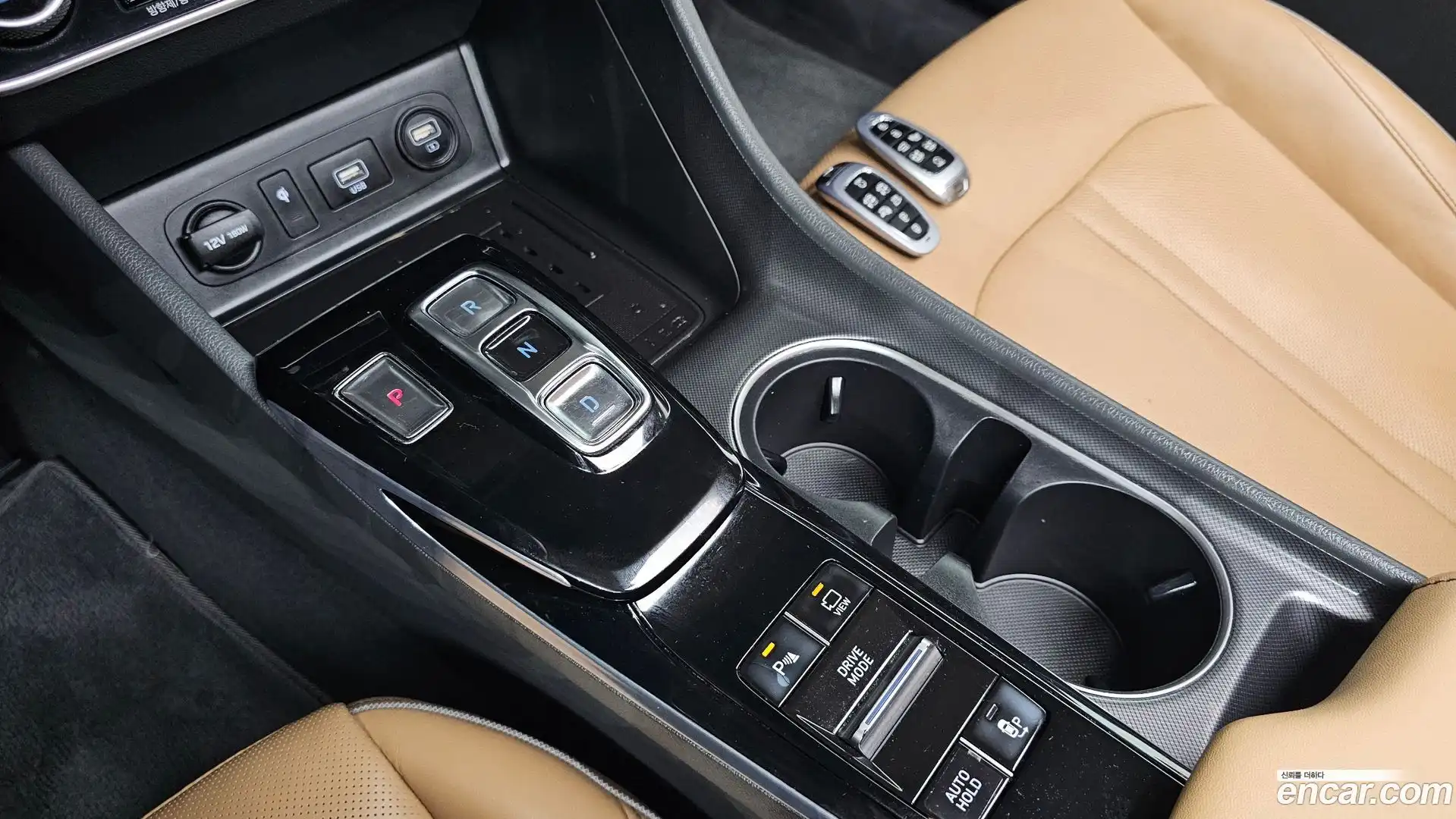 Sonata Hyundai 2019.4-INNER-009