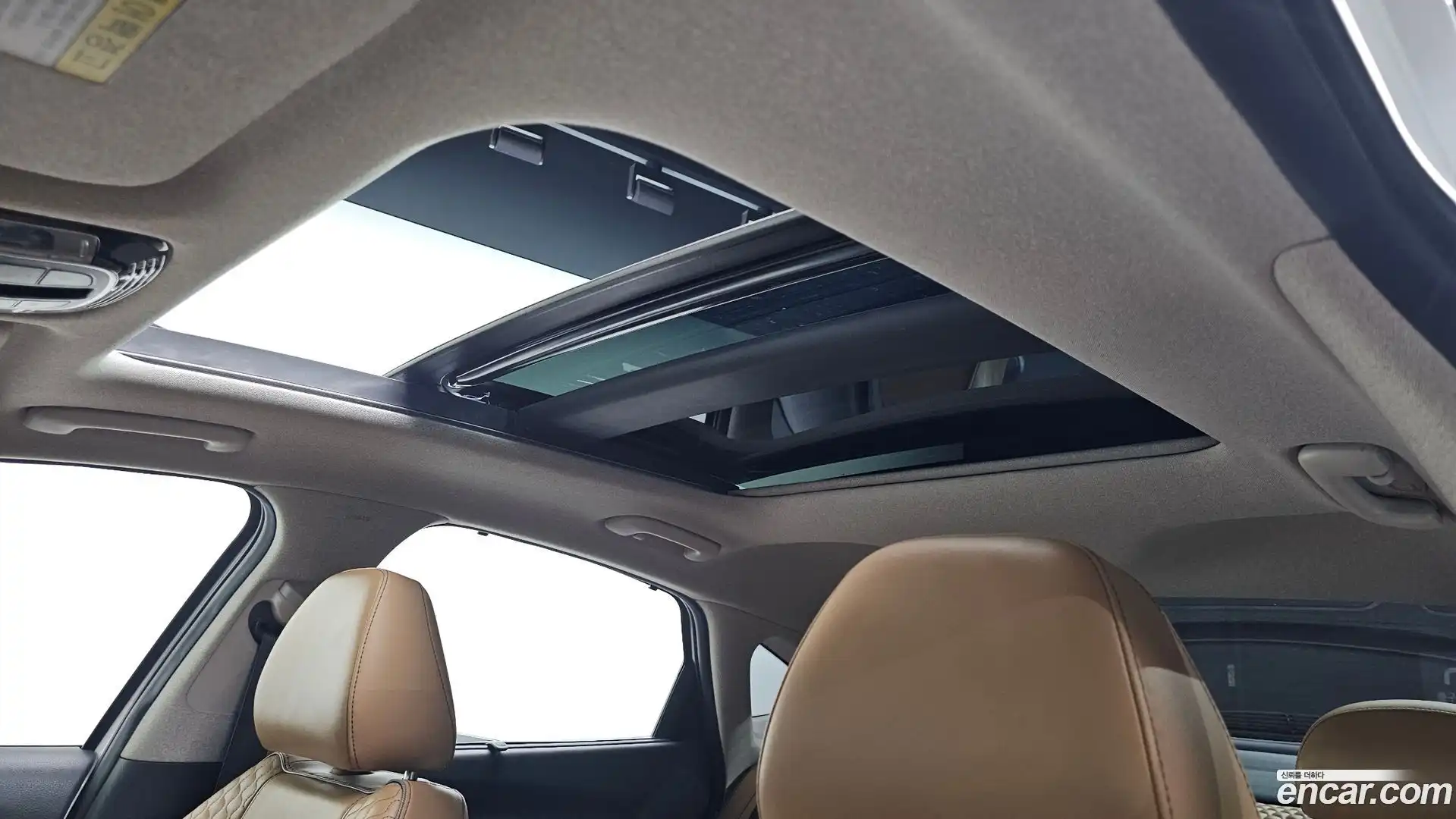 Sonata Hyundai 2019.4-OPTION-023