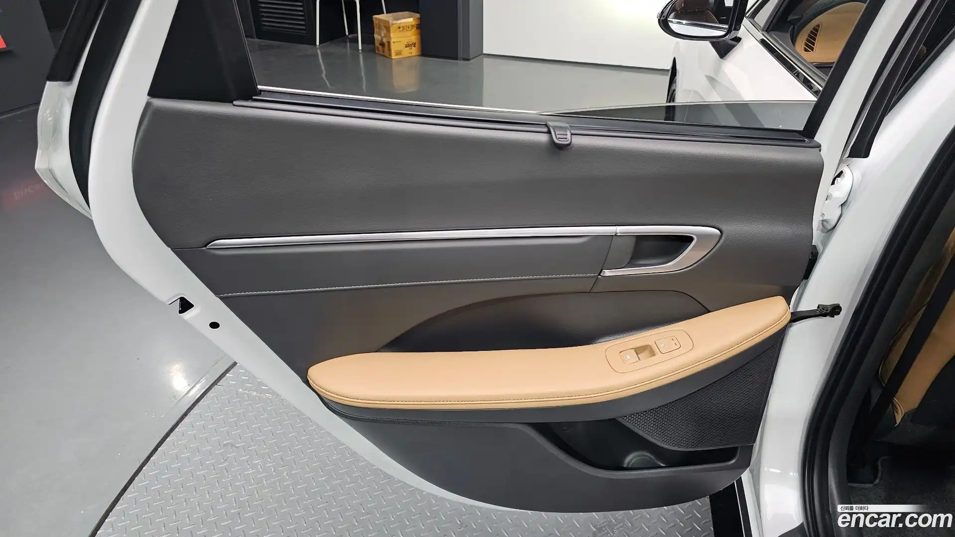 Sonata Hyundai 2019.4-INNER-035