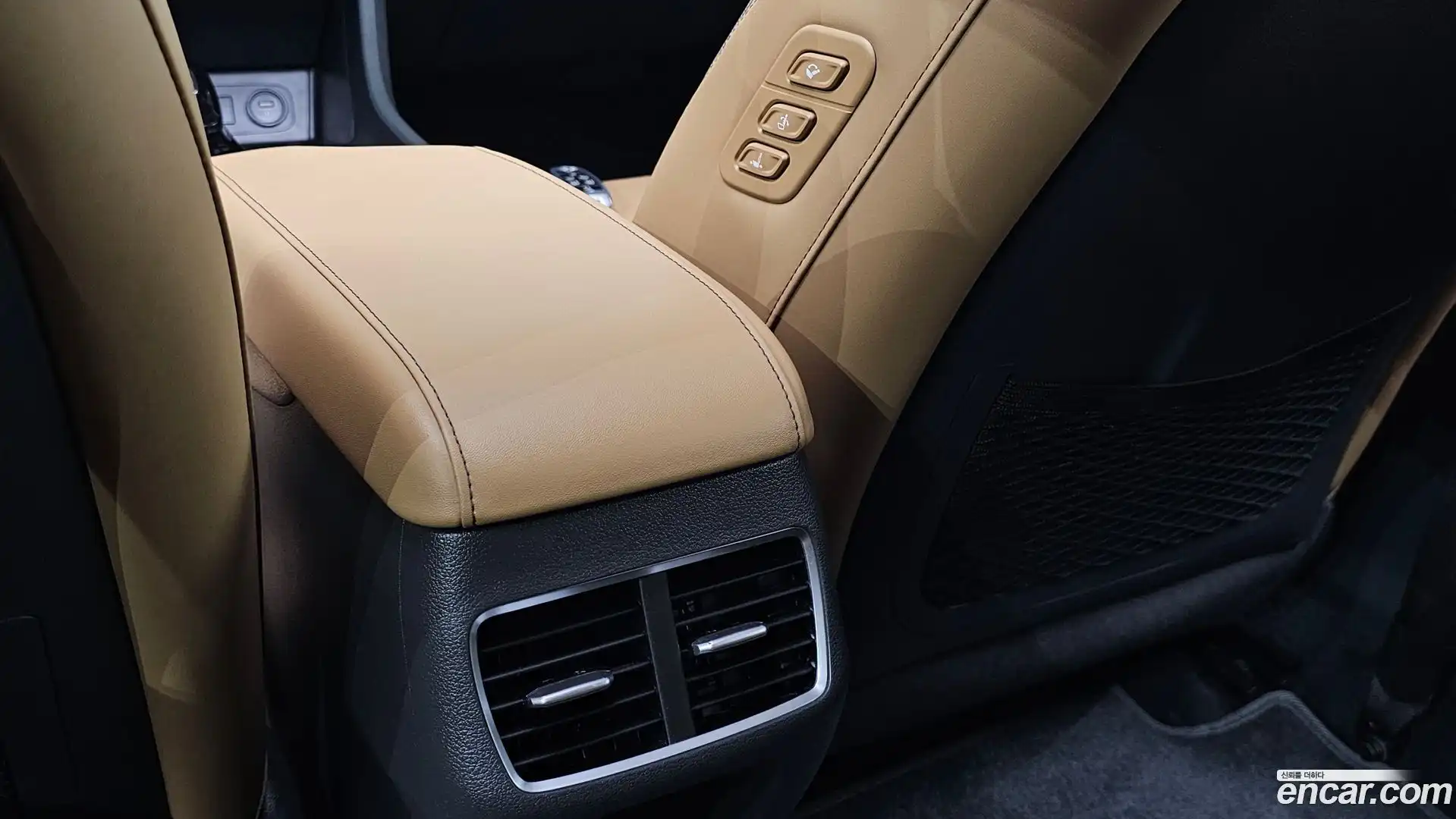 Sonata Hyundai 2019.4-OPTION-041