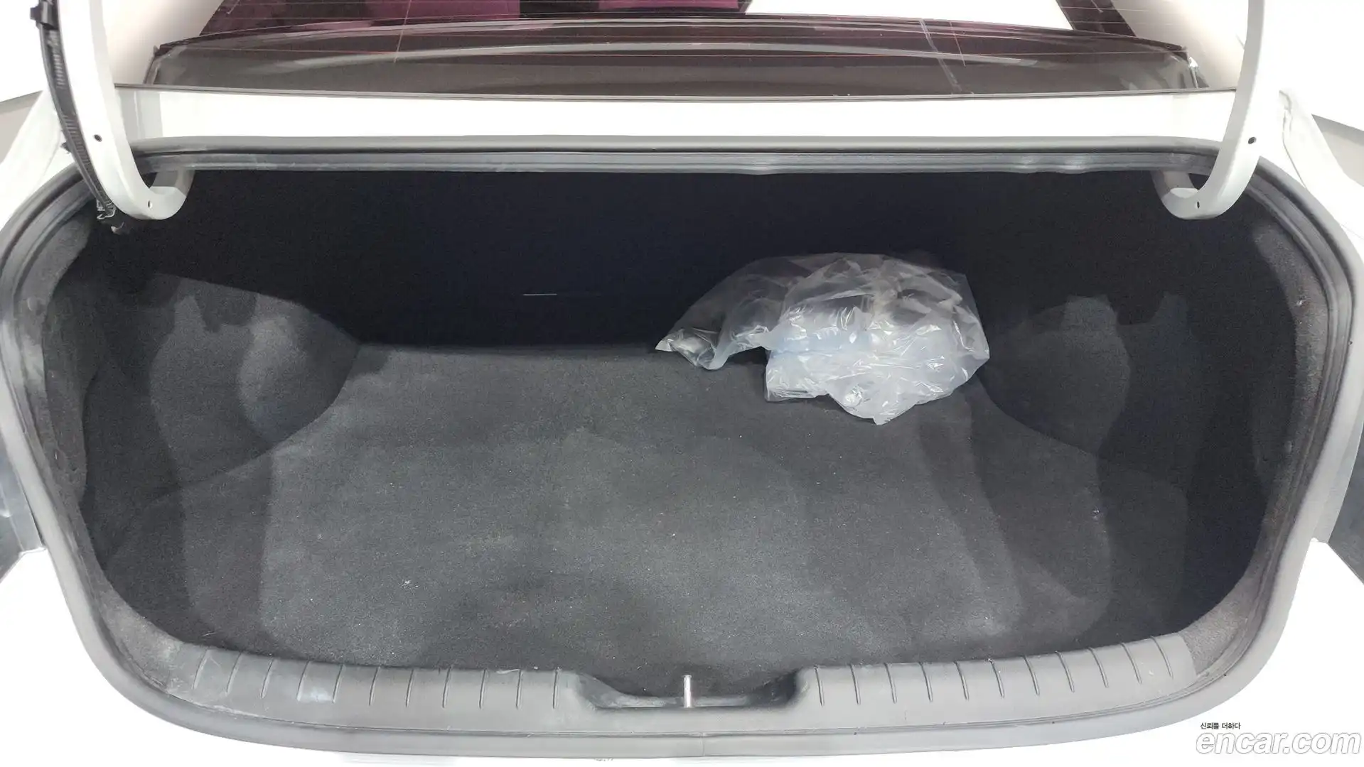 AVANTE Hyundai 2021.6-OPTION-021