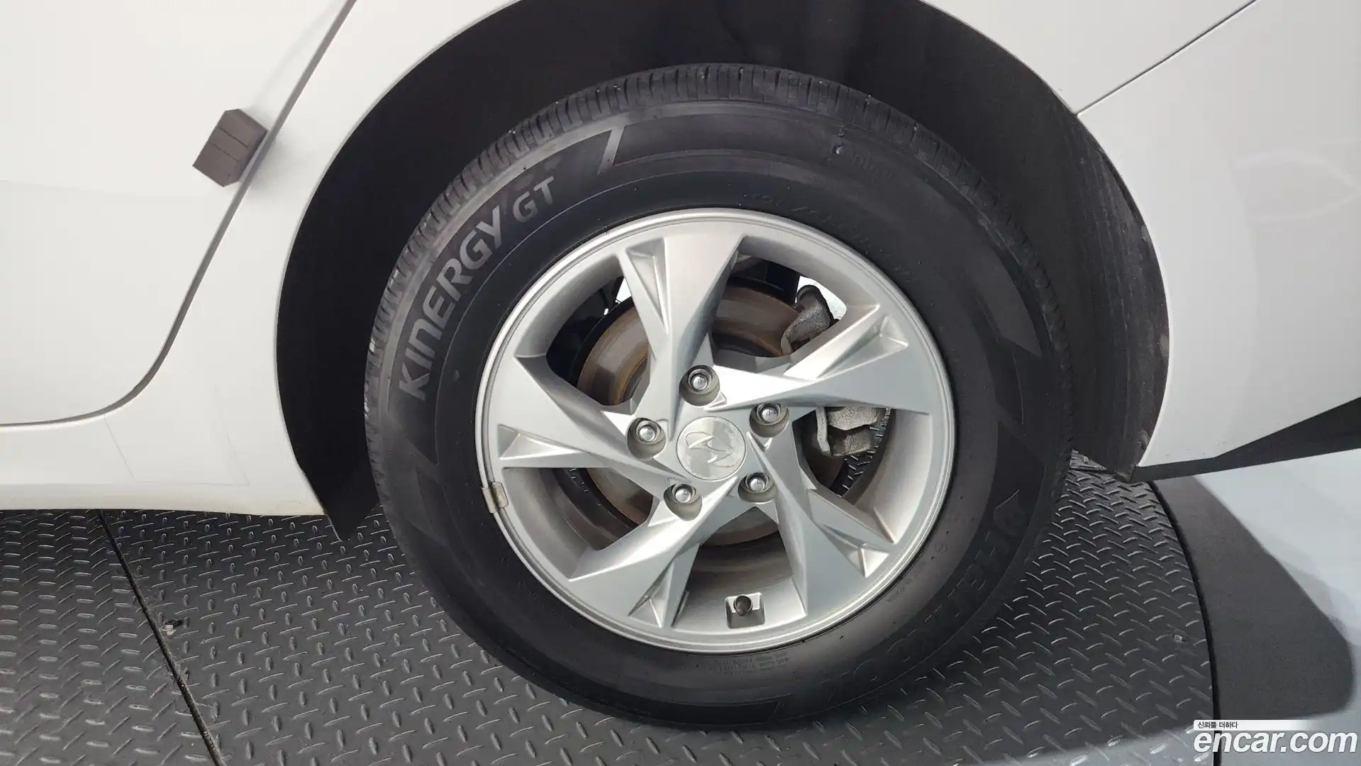 AVANTE Hyundai 2021.6-OUTER-031
