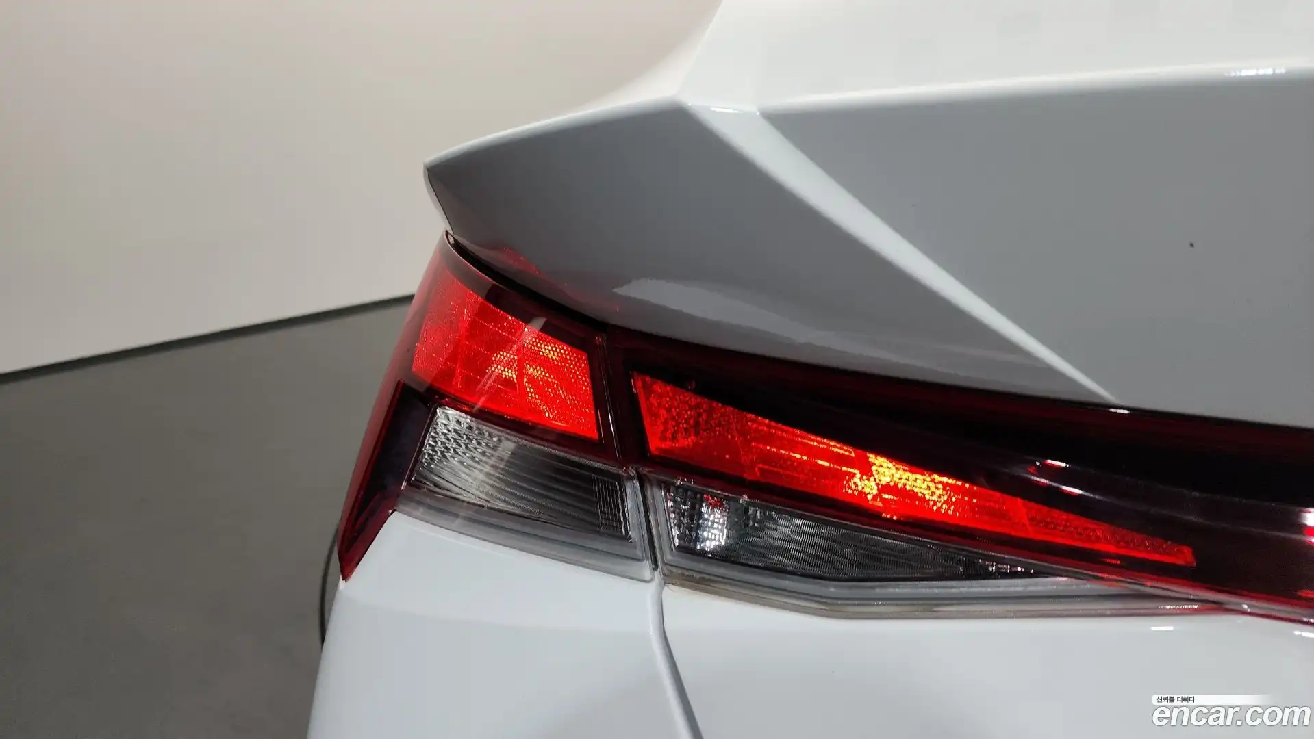 AVANTE Hyundai 2021.6-OUTER-033