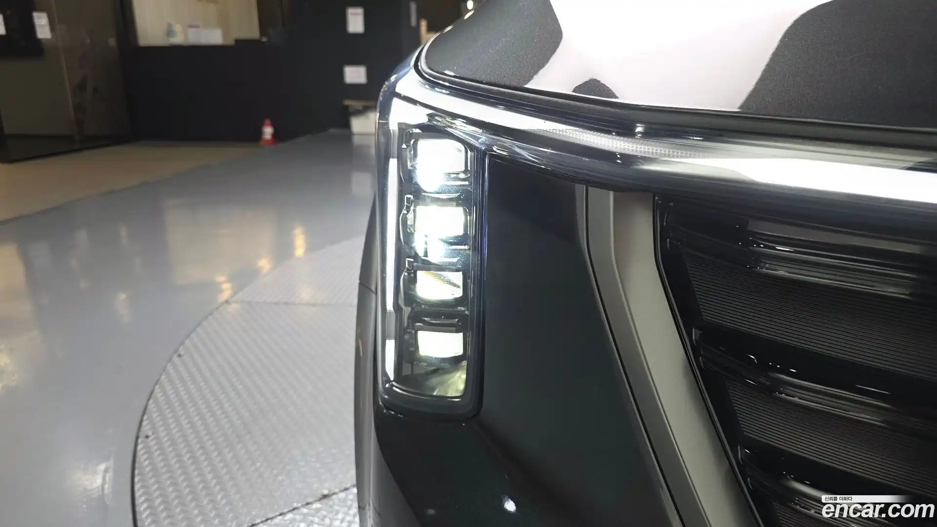 Sorento Kia 2024.0-OUTER-032