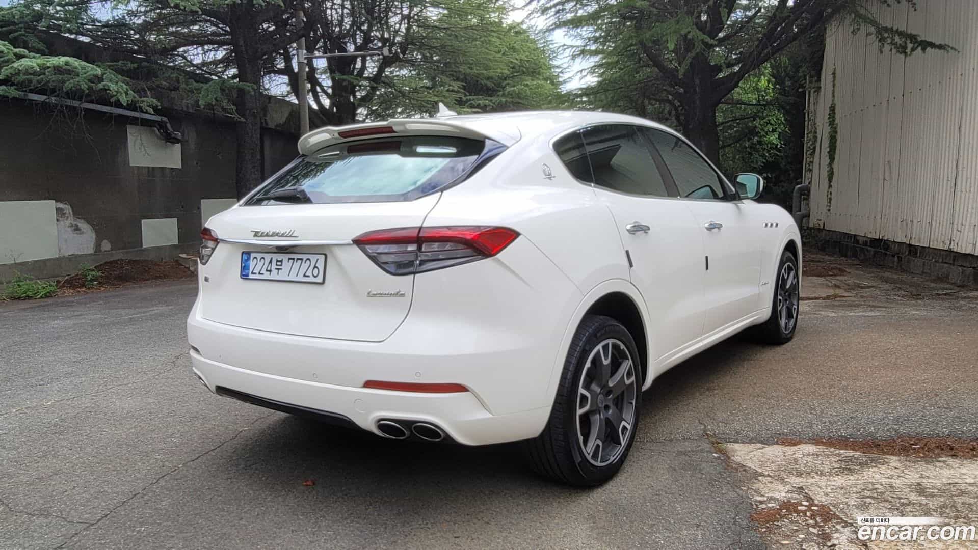 Levante Maserati 2017.11-OUTER-004