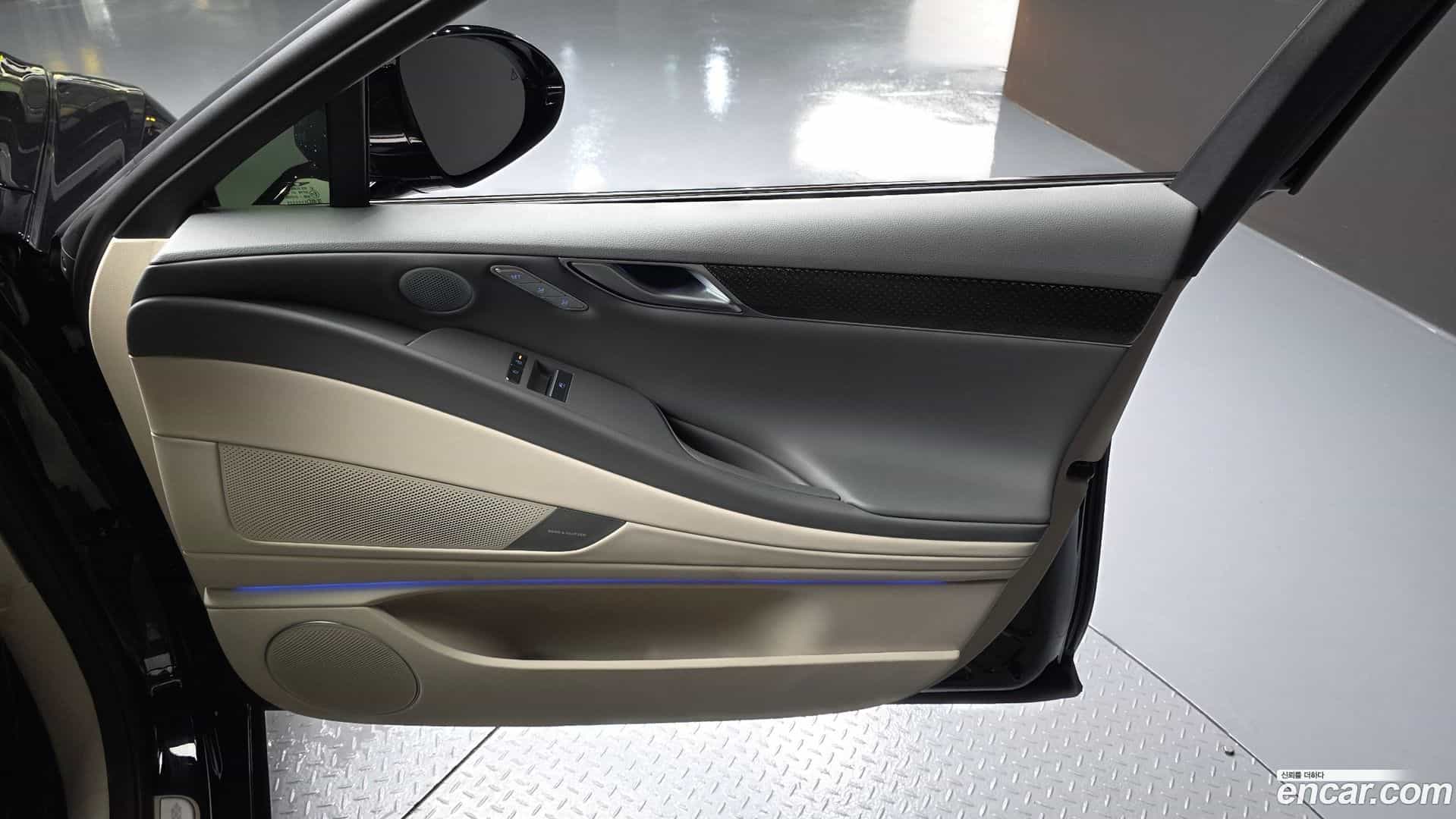 G80 Genesis 2025.8-INNER-034