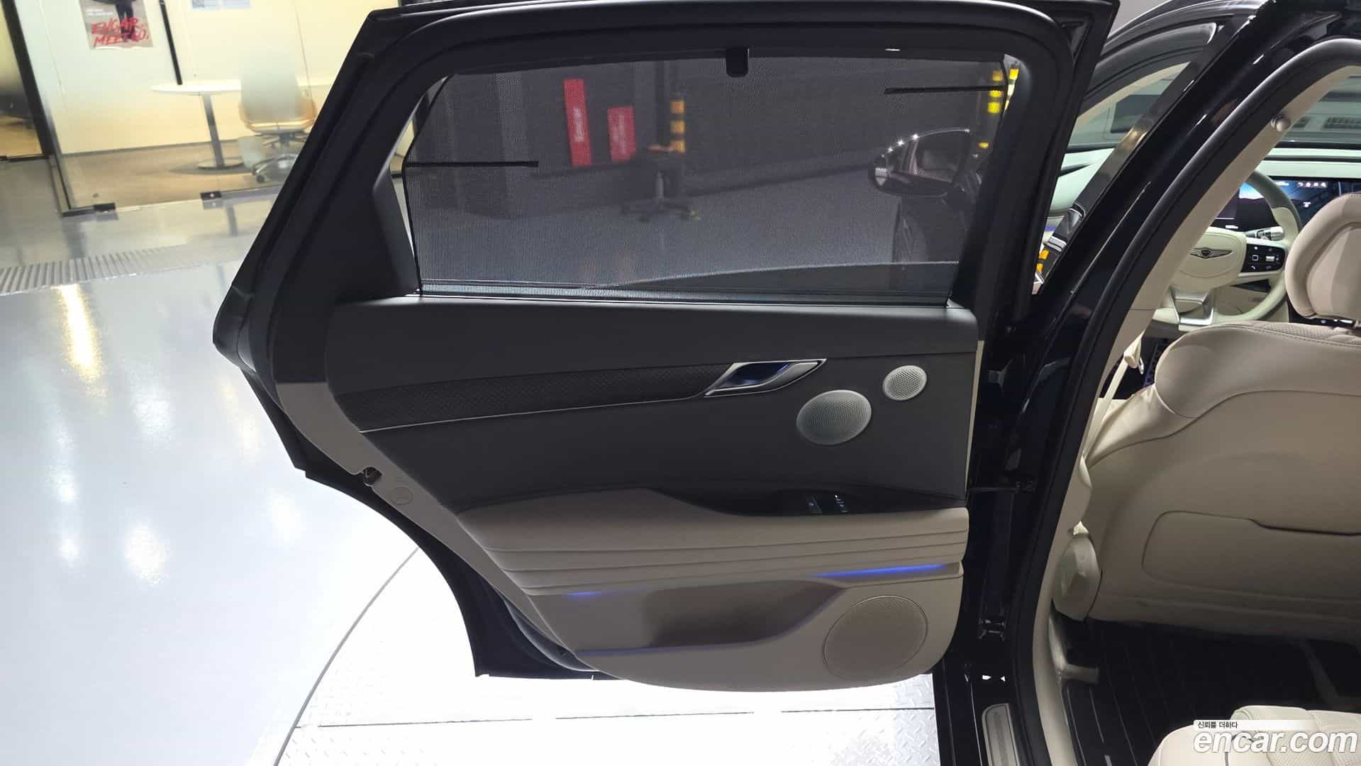 G80 Genesis 2025.8-INNER-035