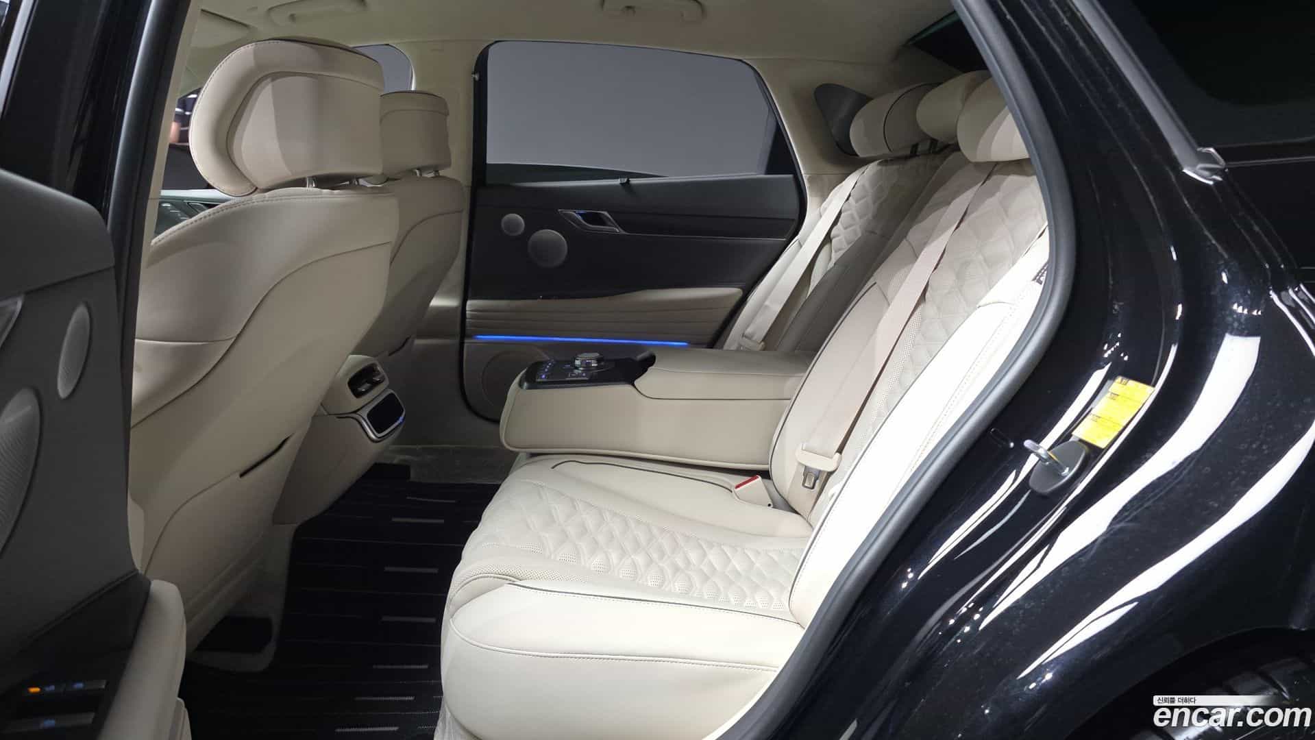 G80 Genesis 2025.8-INNER-036