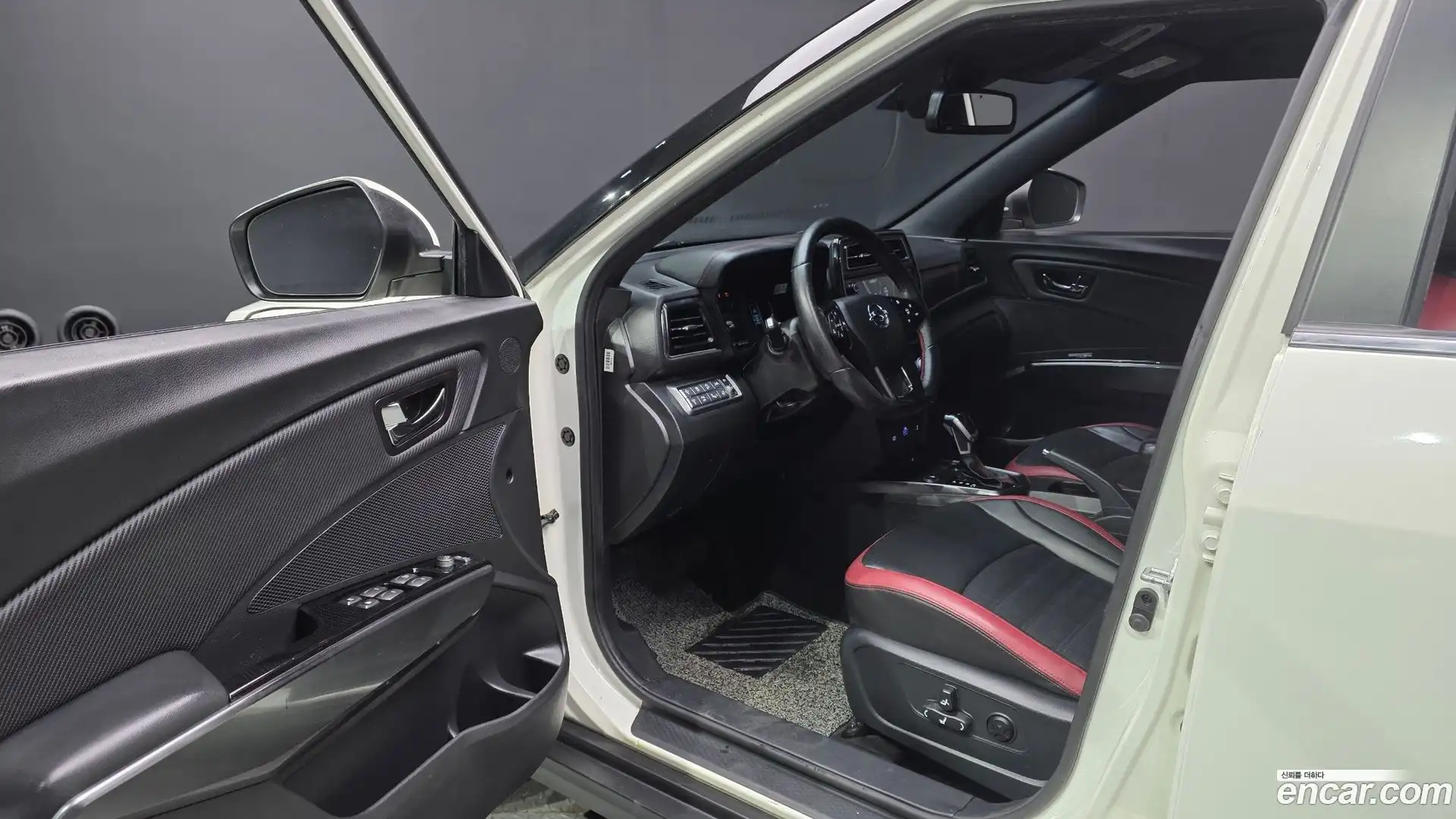 TIBOLI KG Mobility 2021.10-INNER-010