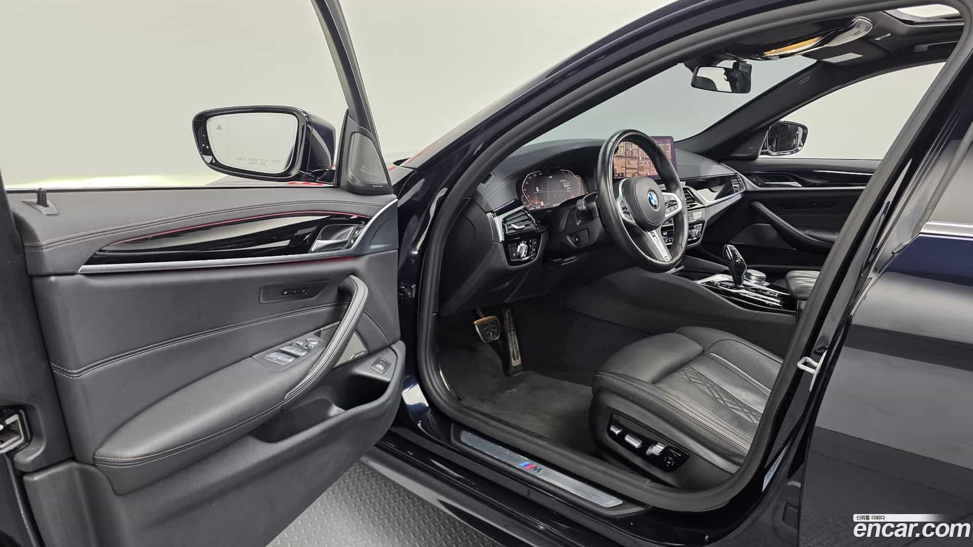 5-Series BMW 2021.0-INNER-010