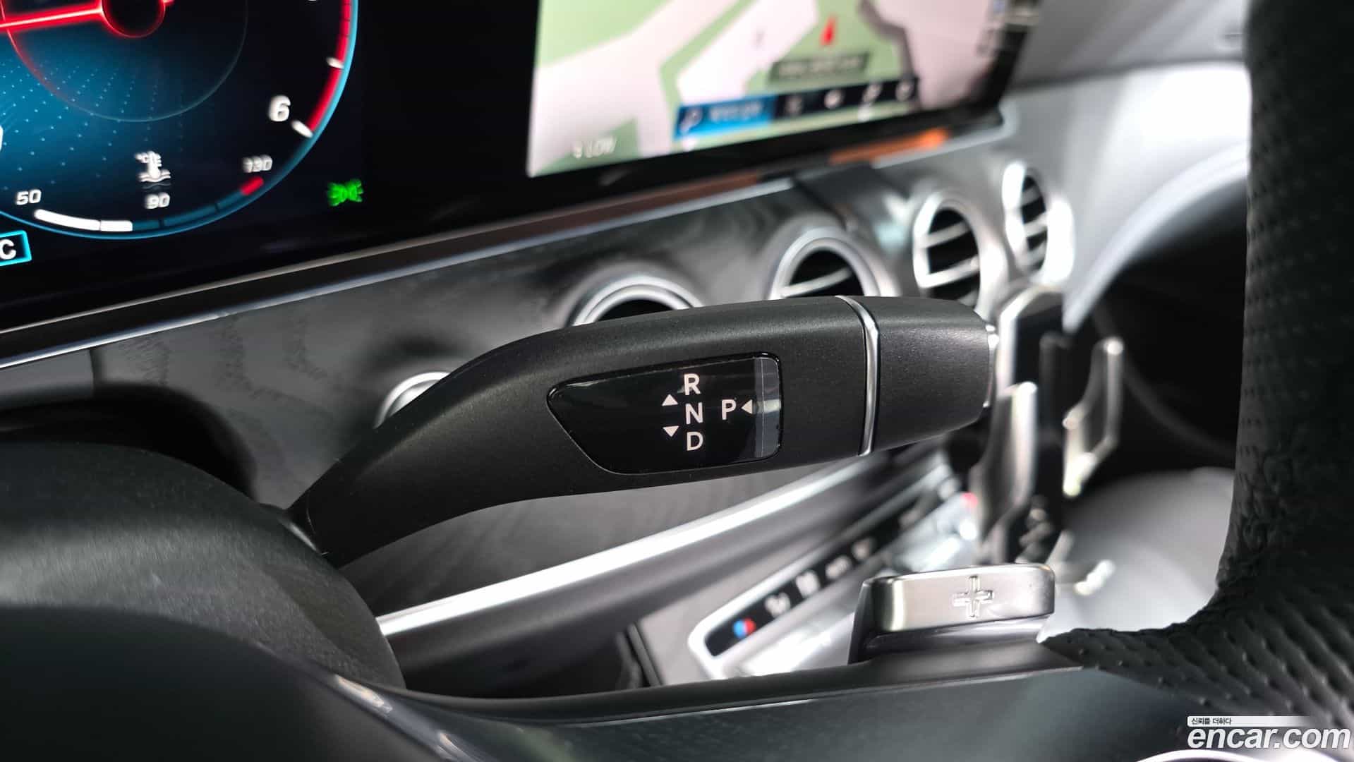 E-Class Mercedes-Benz 2022.1-INNER-009