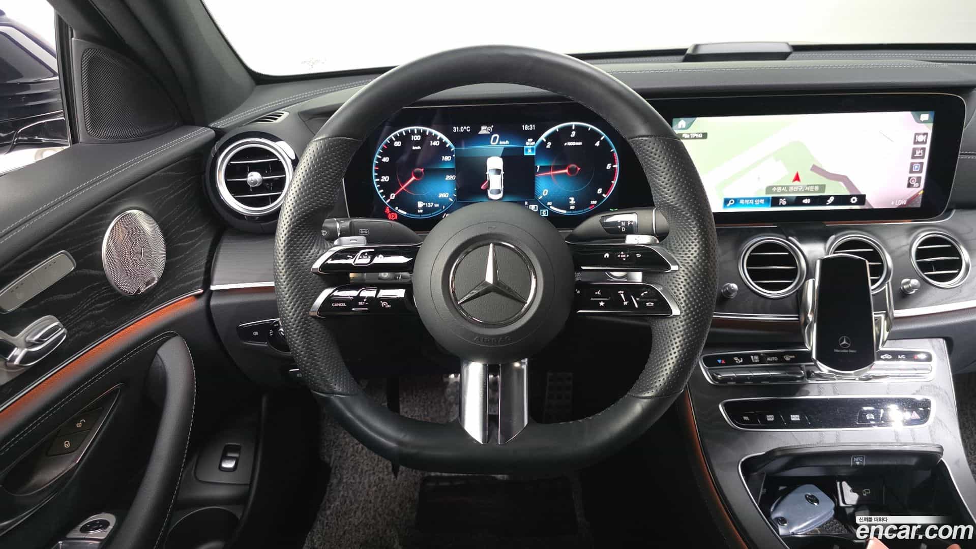 E-Class Mercedes-Benz 2022.1-OPTION-017