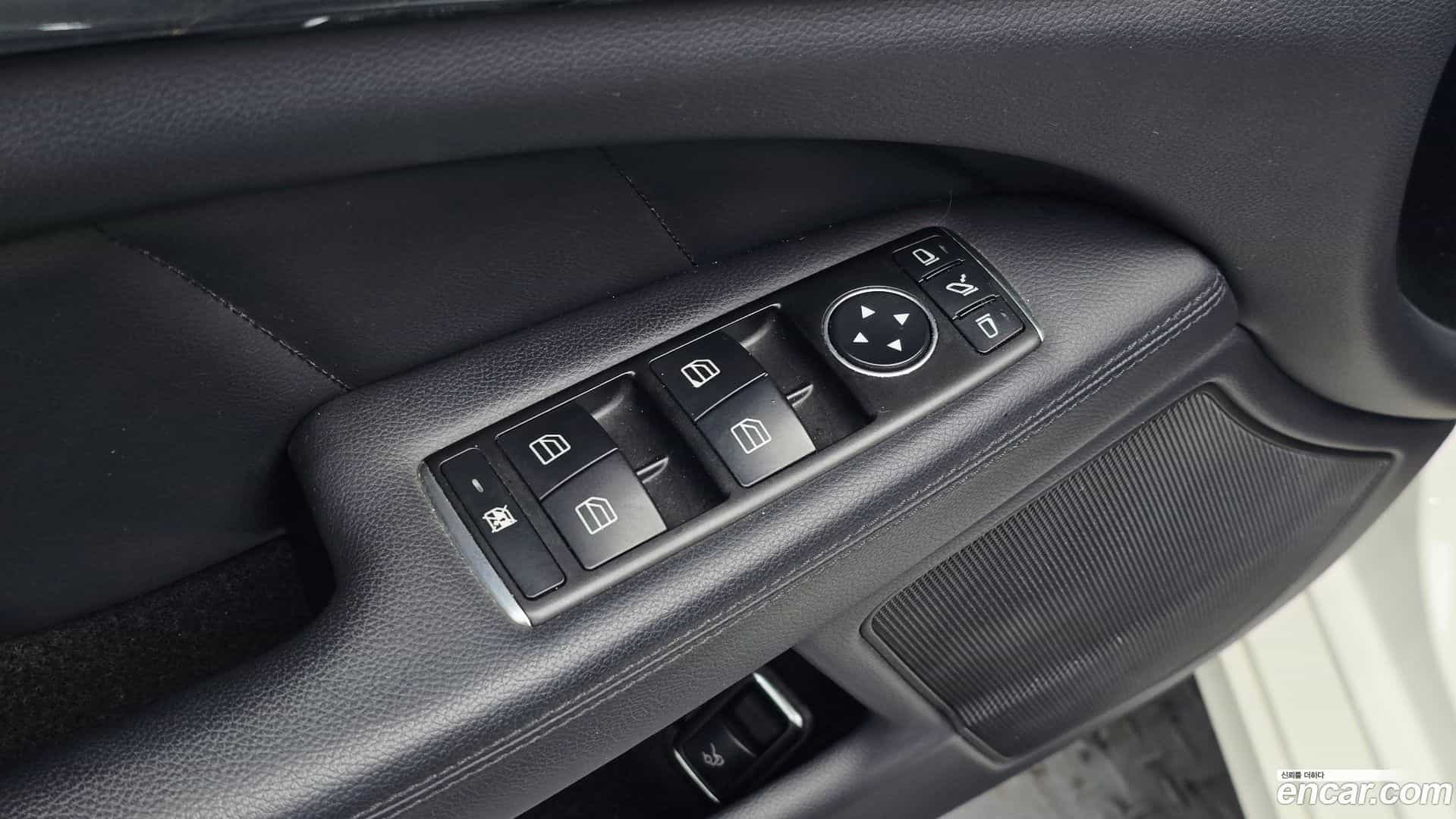 CLS-Class Mercedes-Benz 2015.6-OPTION-019