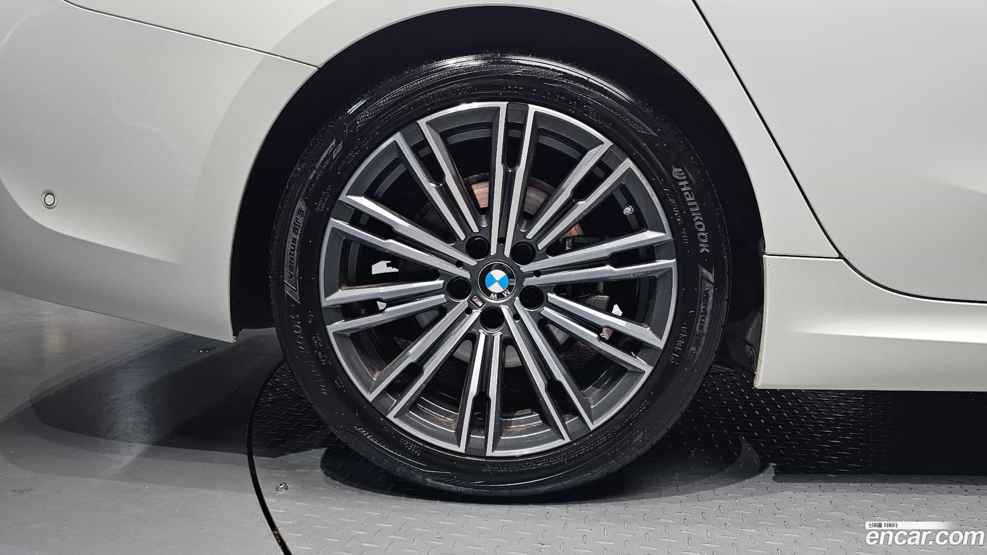 3-Series BMW 2021.1-OUTER-005