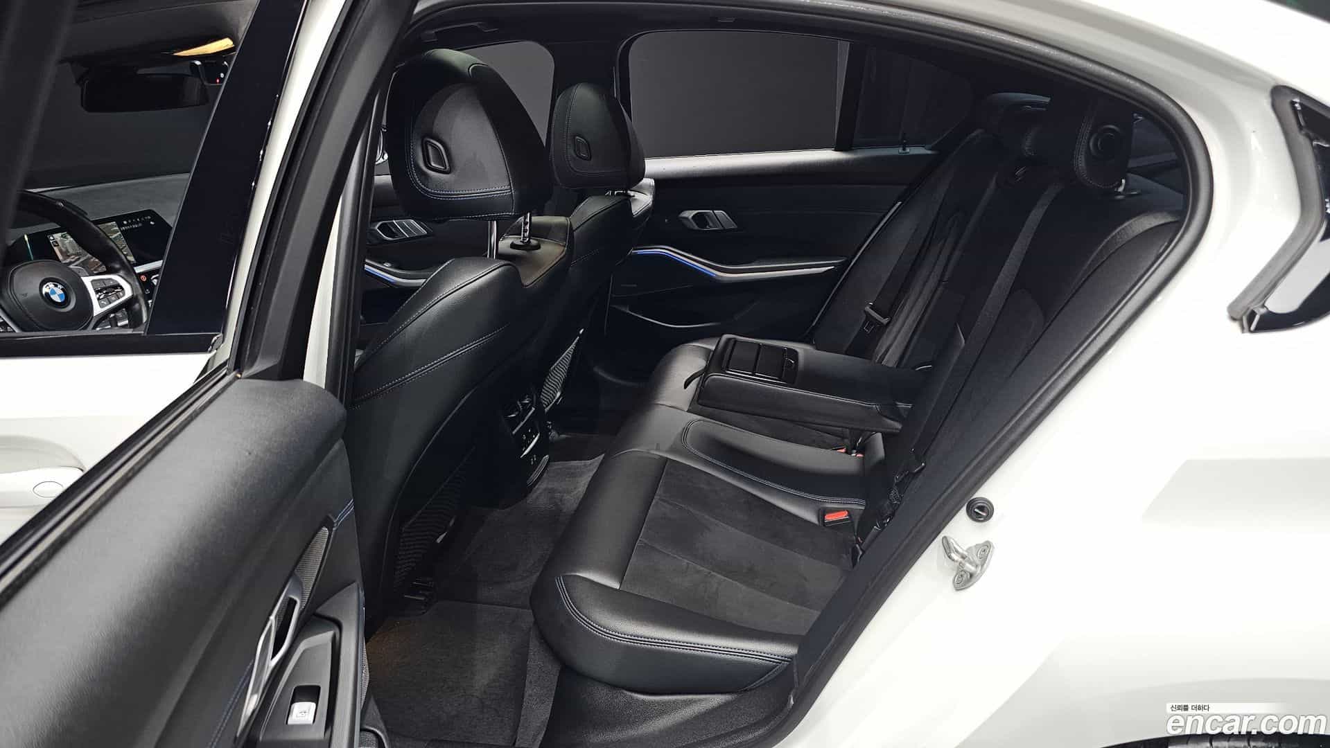3-Series BMW 2021.1-INNER-036