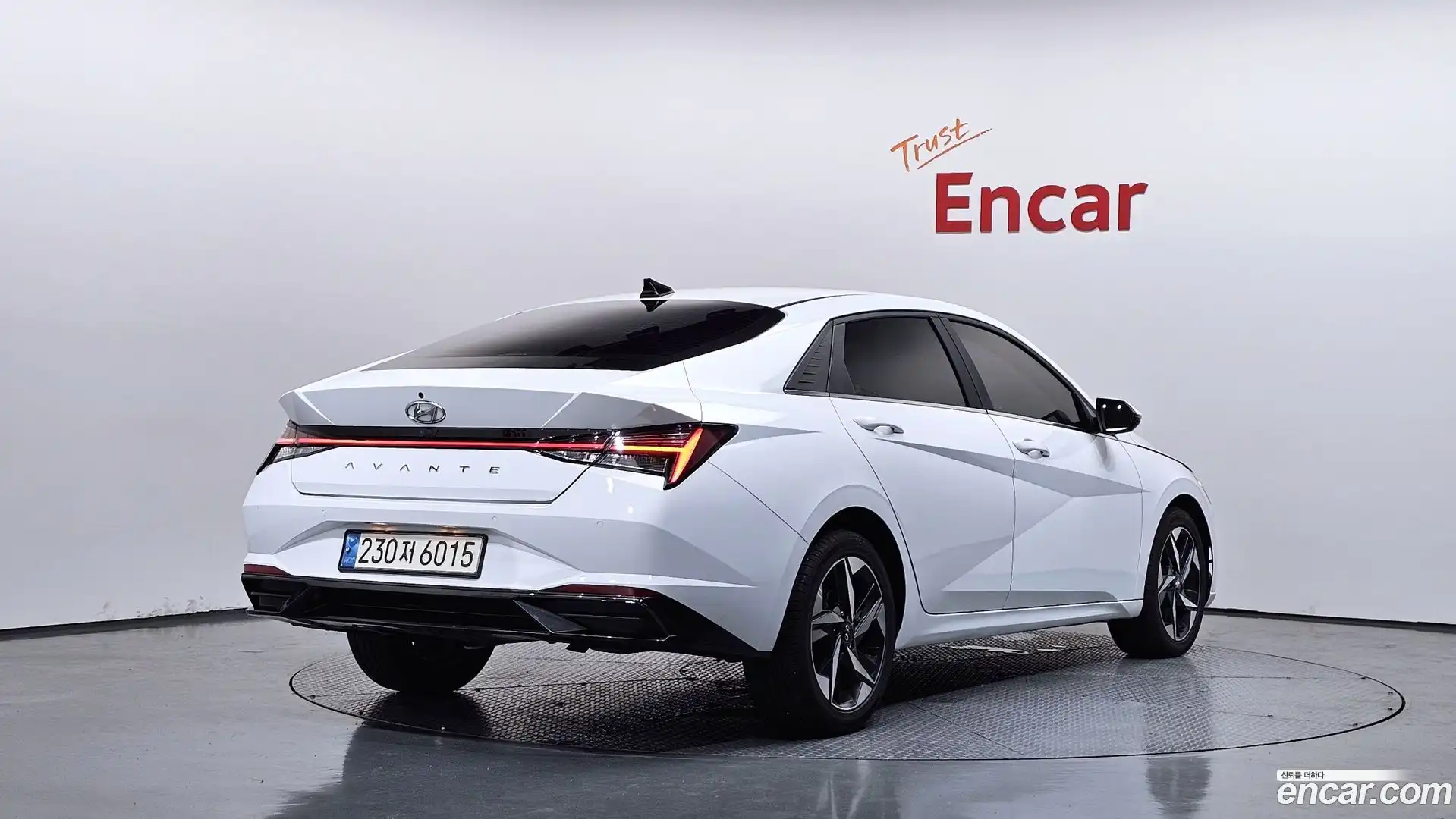 AVANTE Hyundai 2022.0-OUTER-002