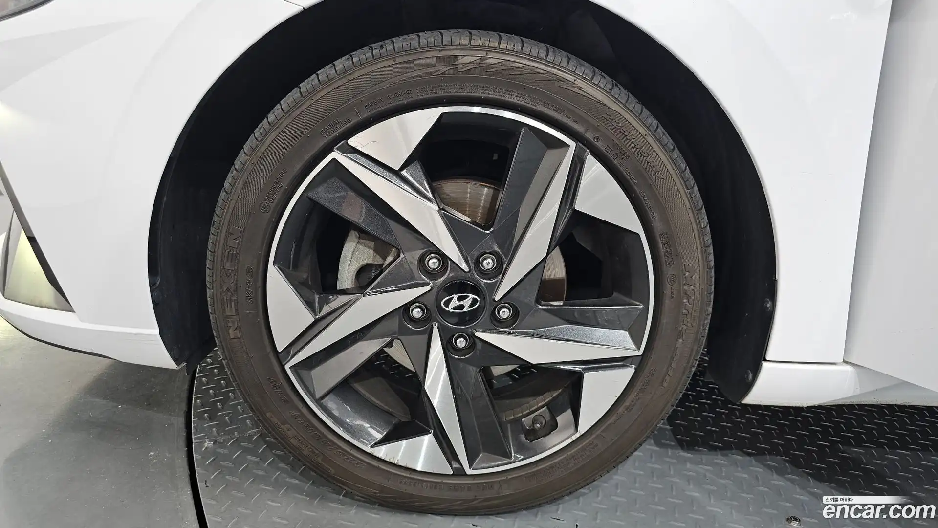 AVANTE Hyundai 2022.0-OUTER-005